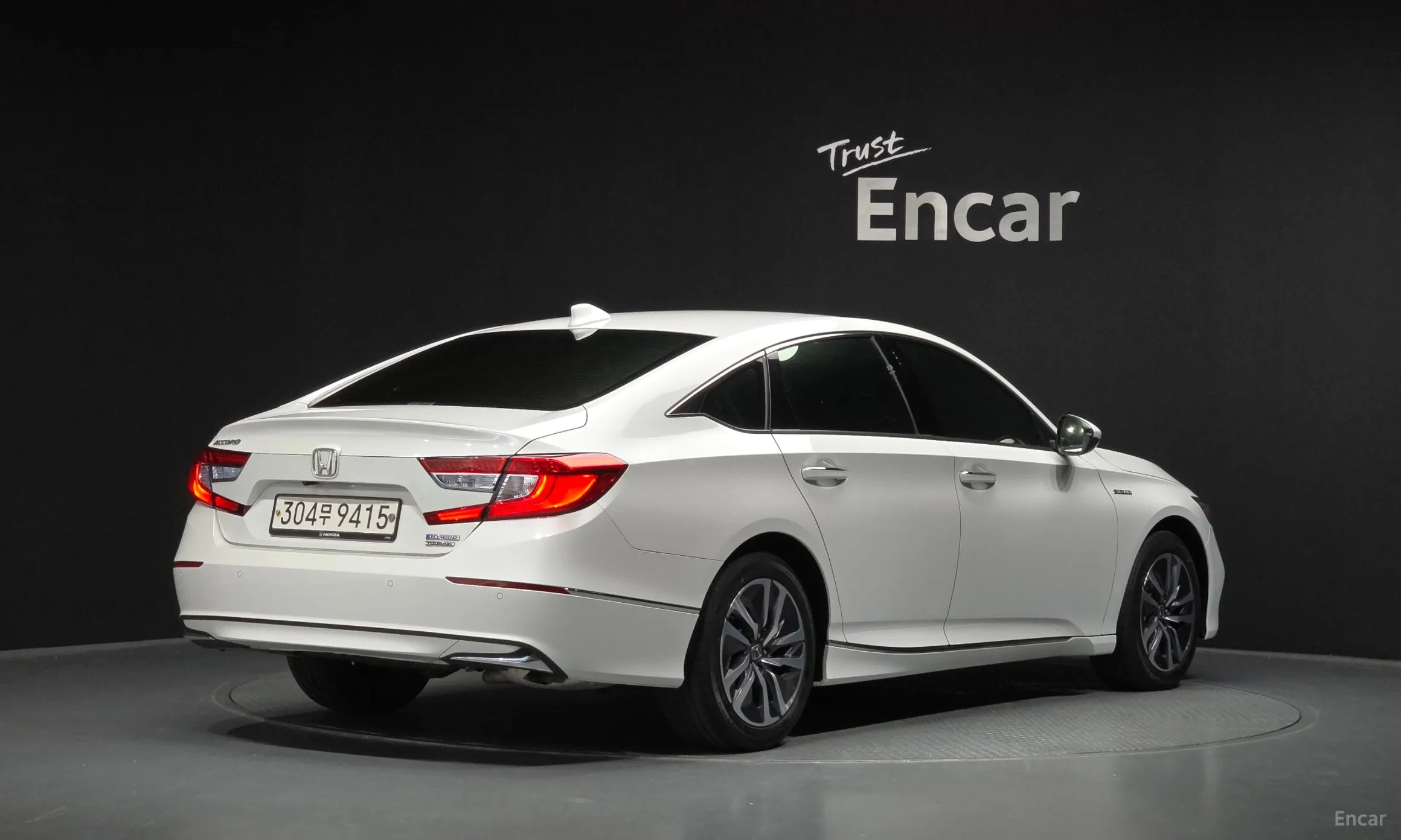 Honda Accord 10th Generation превью 2