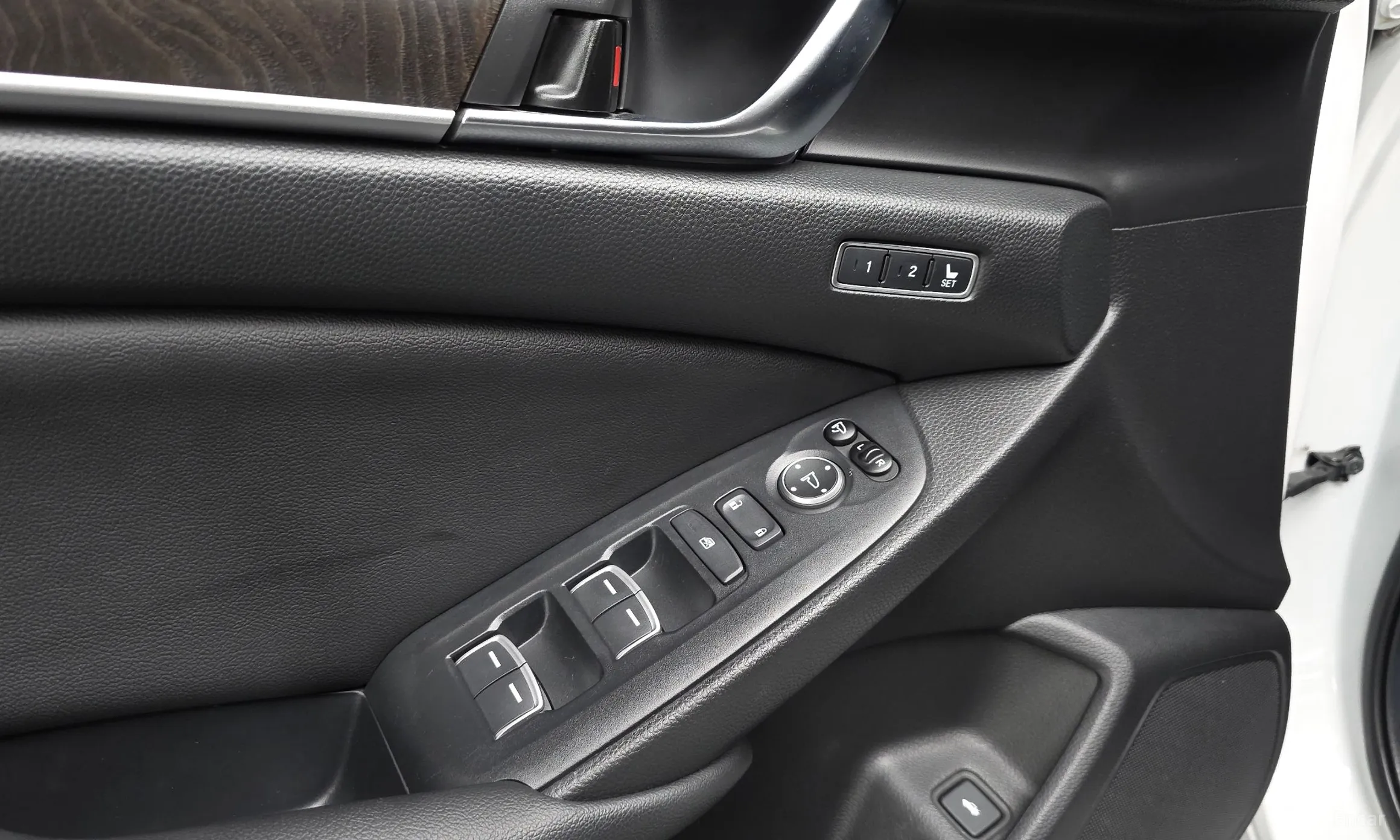 Honda Accord 10th Generation превью 20