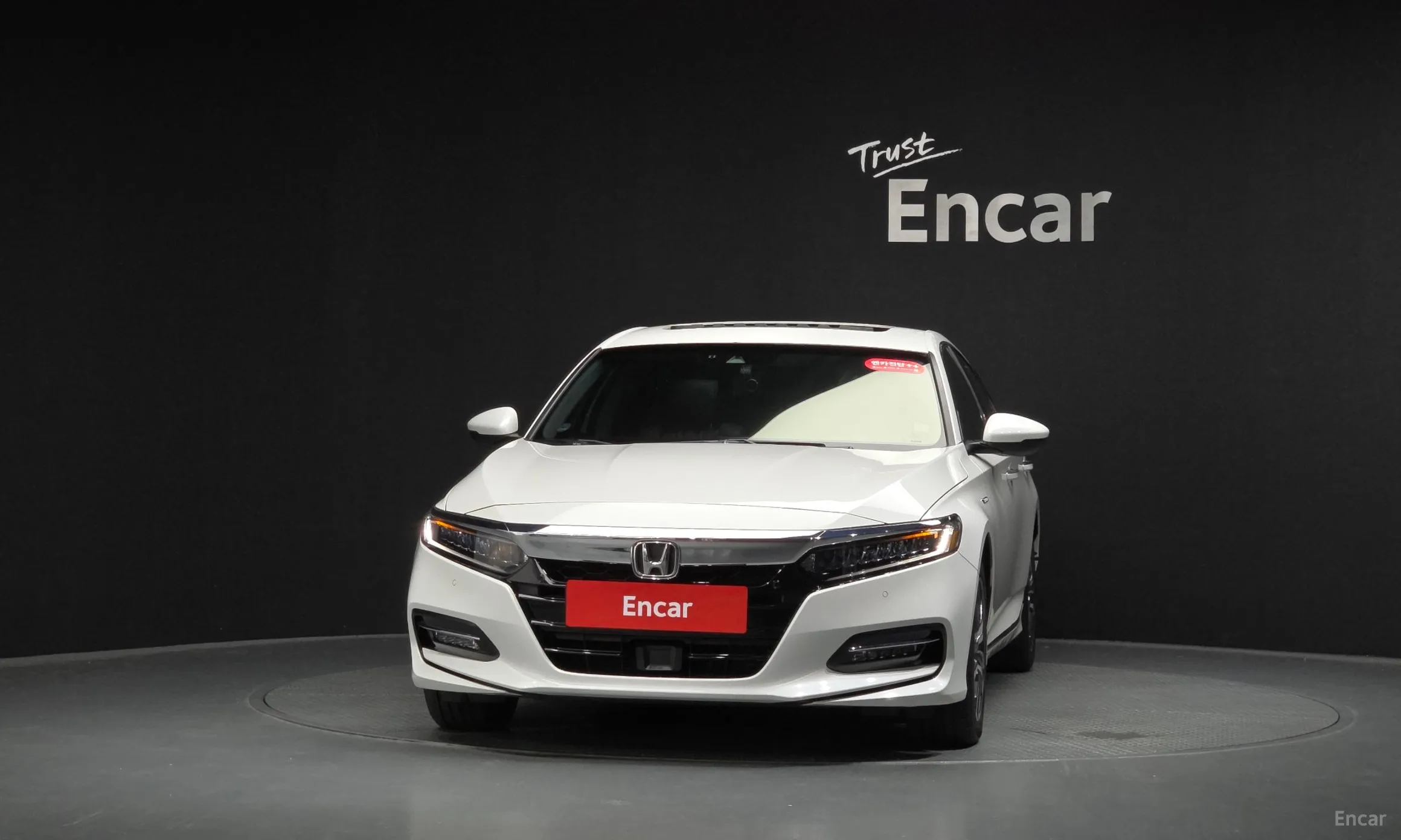 Honda Accord 10th Generation превью 3