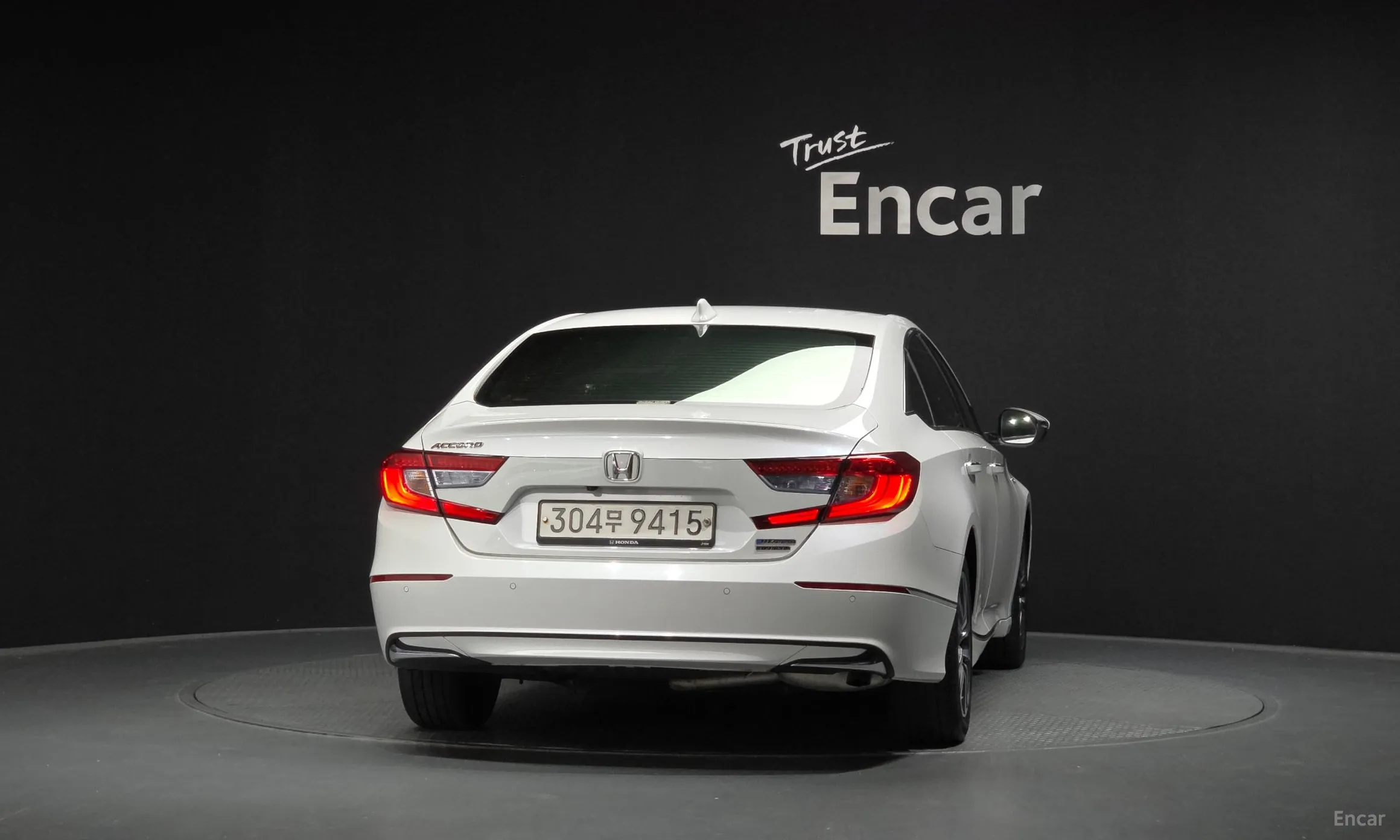 Honda Accord 10th Generation превью 4