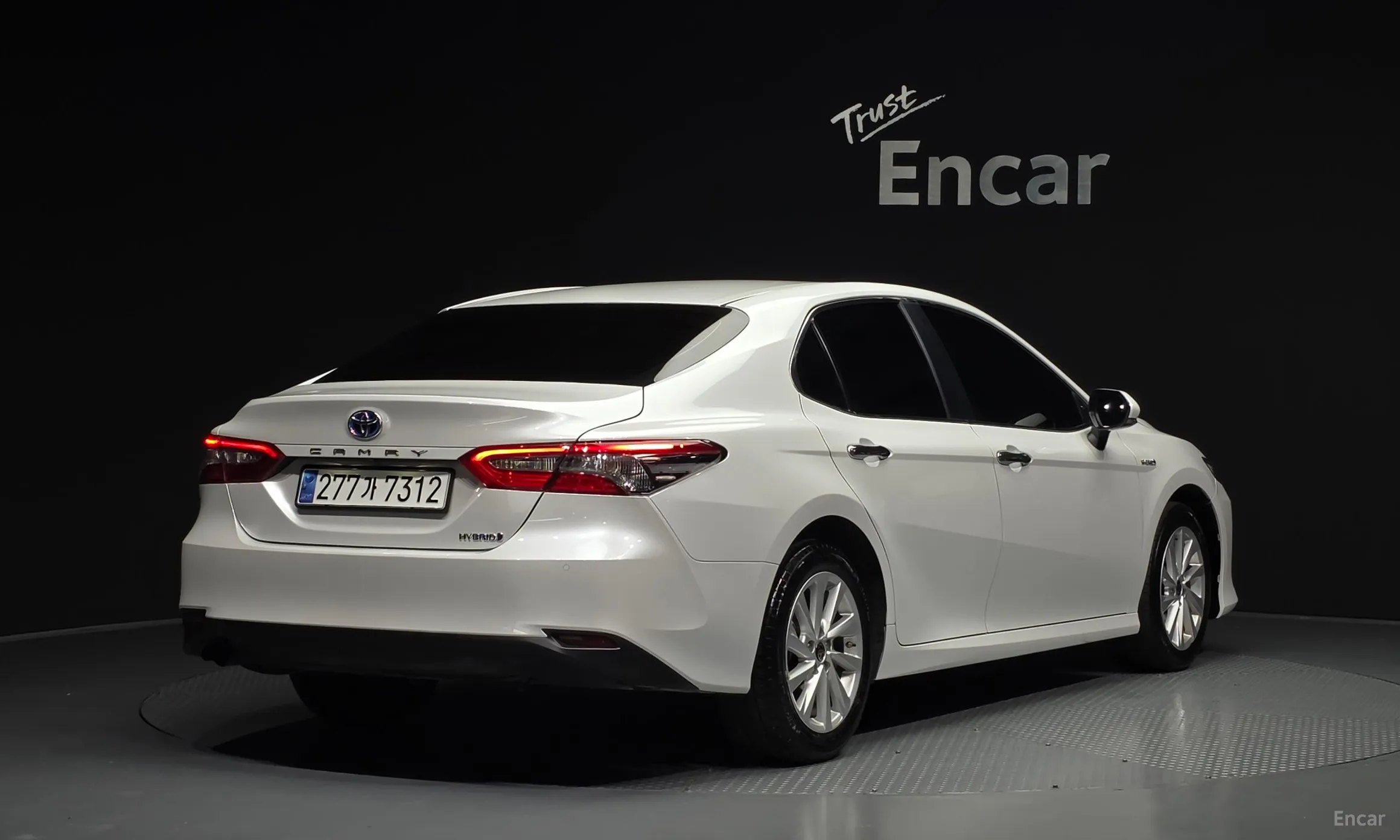 Toyota Camry (XV70)