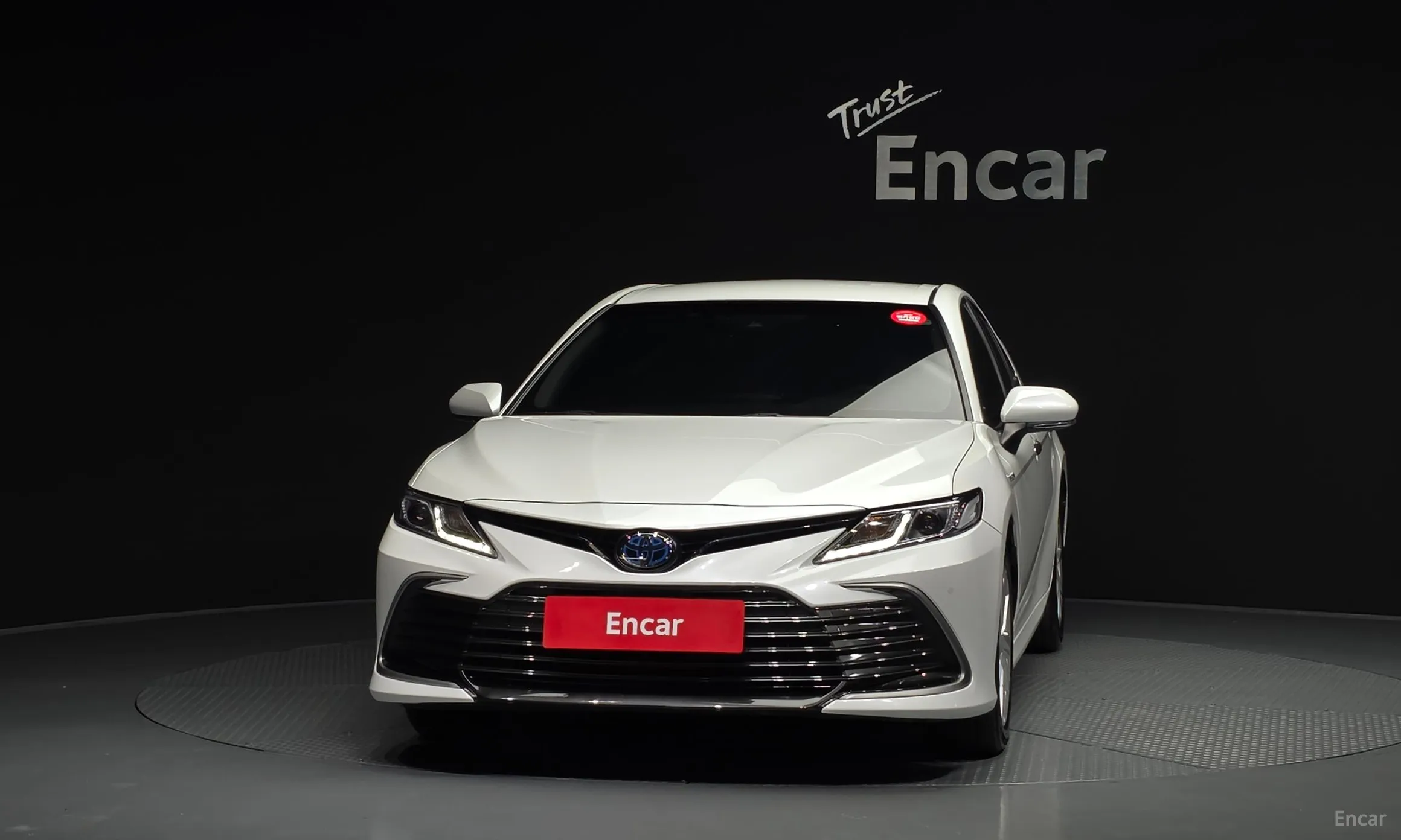 Toyota Camry (XV70) превью 3
