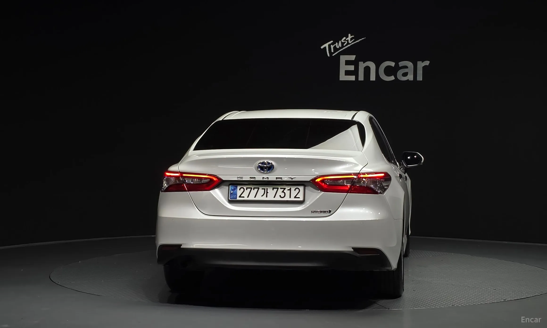 Toyota Camry (XV70) превью 4