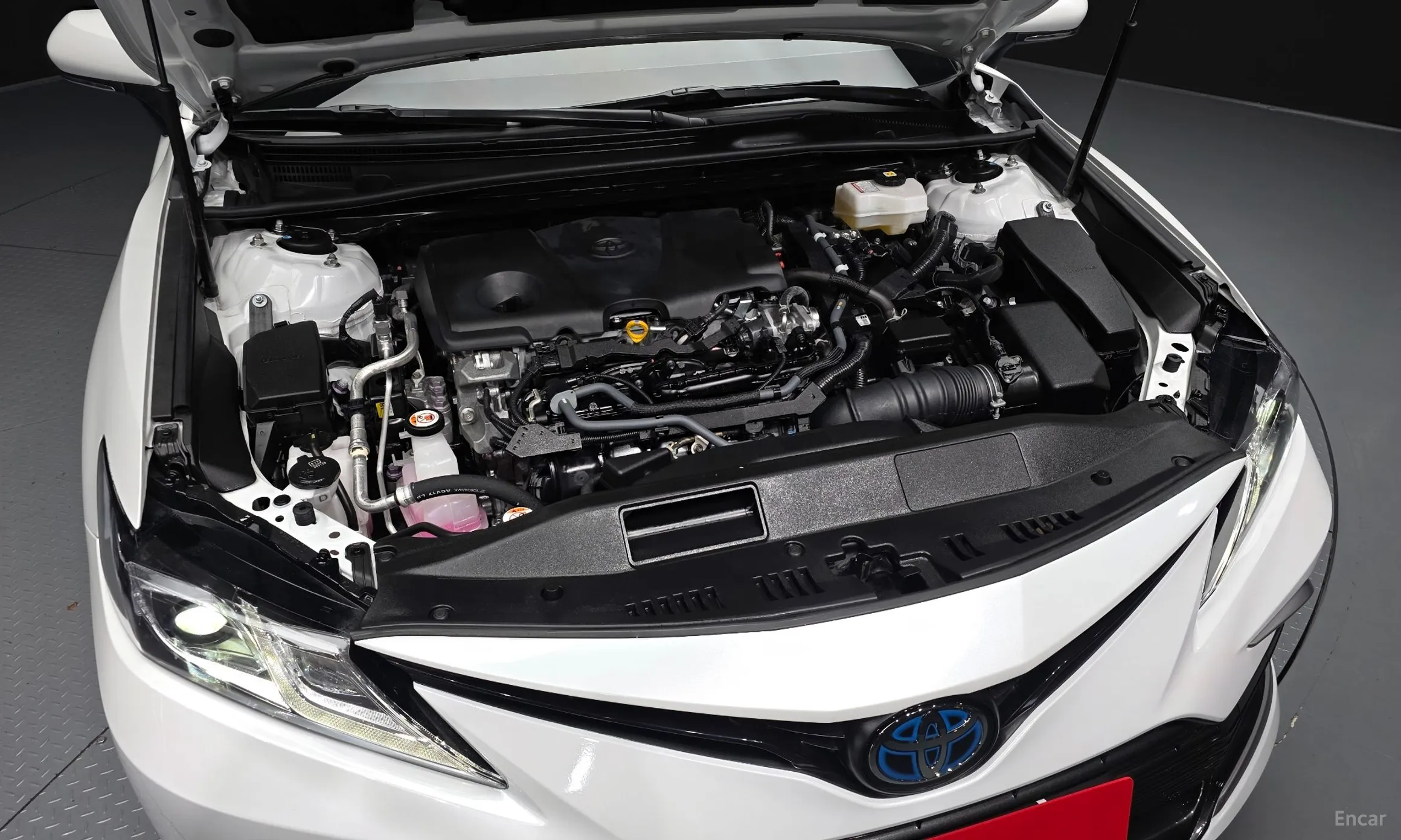Toyota Camry (XV70) превью 6