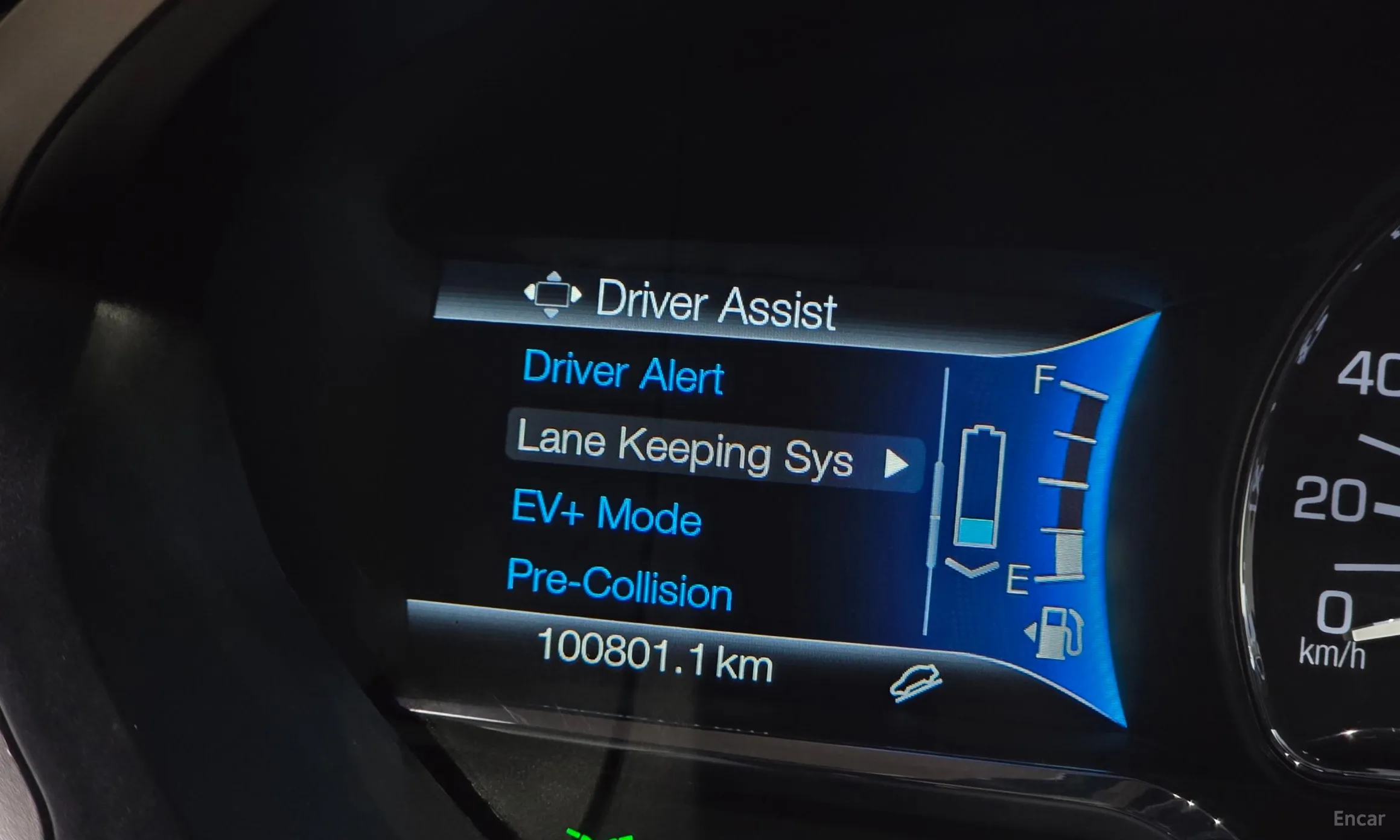 Lincoln New MKZ превью 20