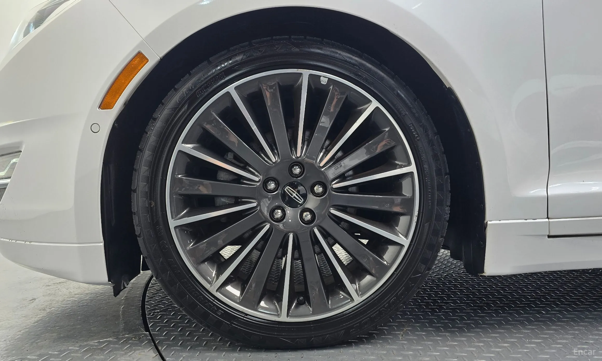 Lincoln New MKZ превью 5