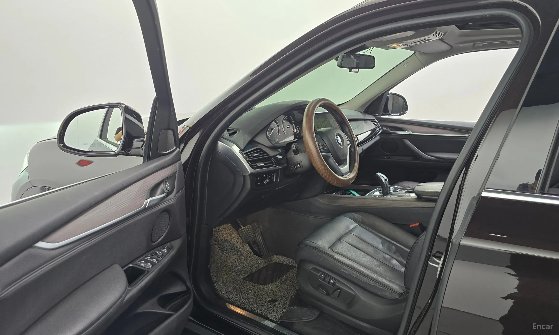 BMW X5 (F15) превью 10