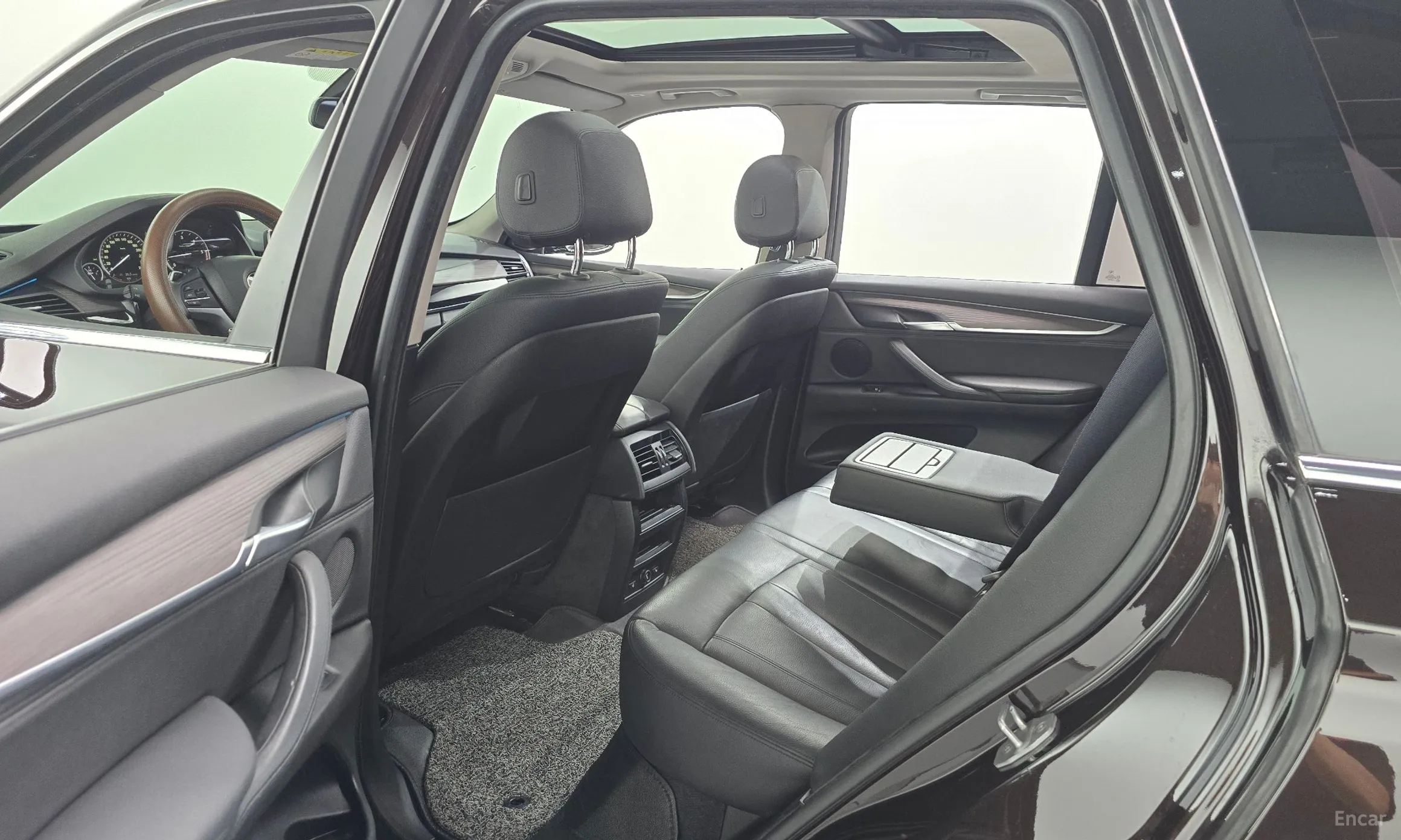 BMW X5 (F15) превью 12