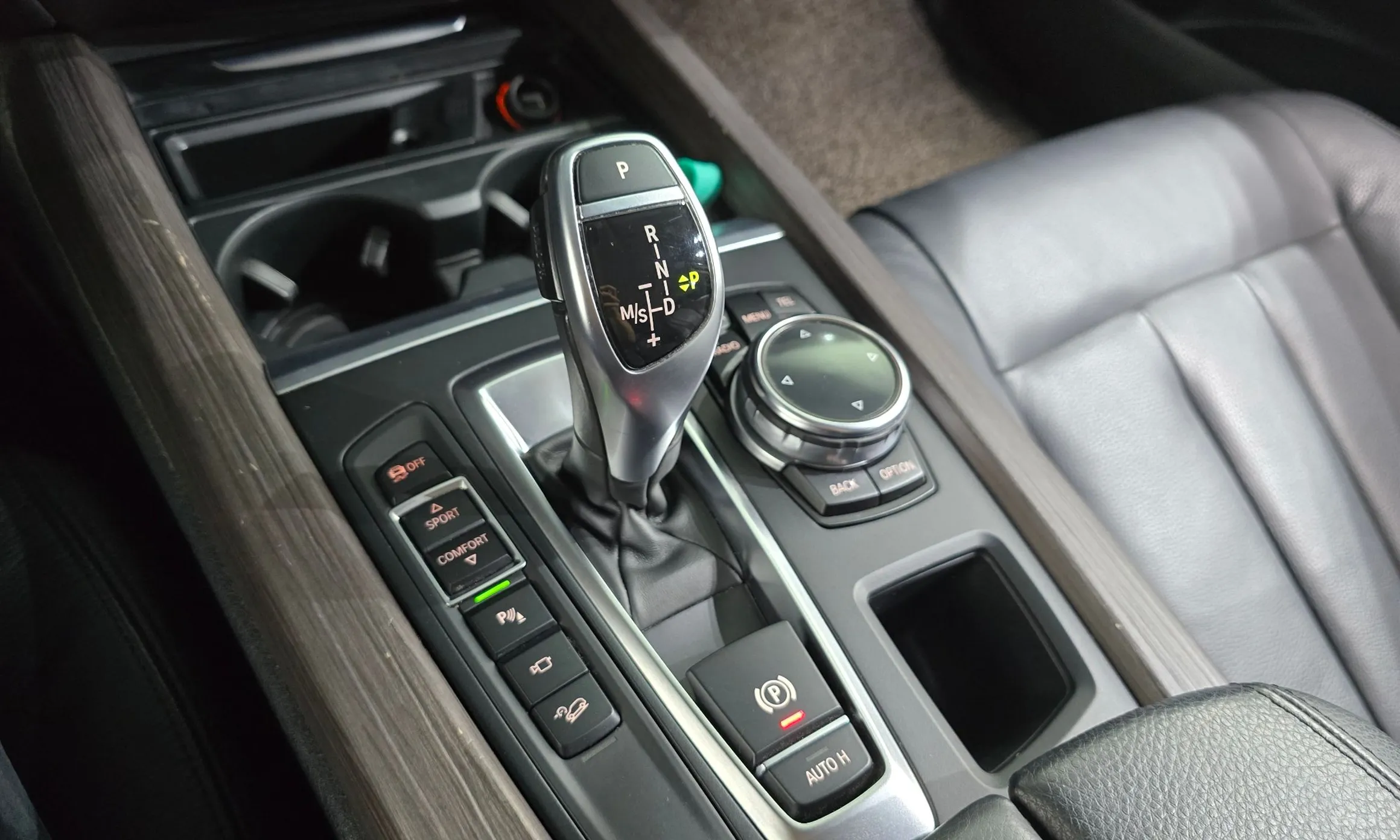 BMW X5 (F15) превью 9