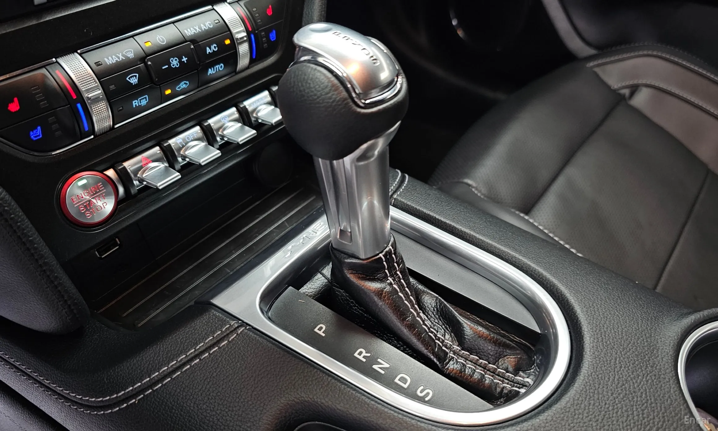 Ford Mustang превью 9