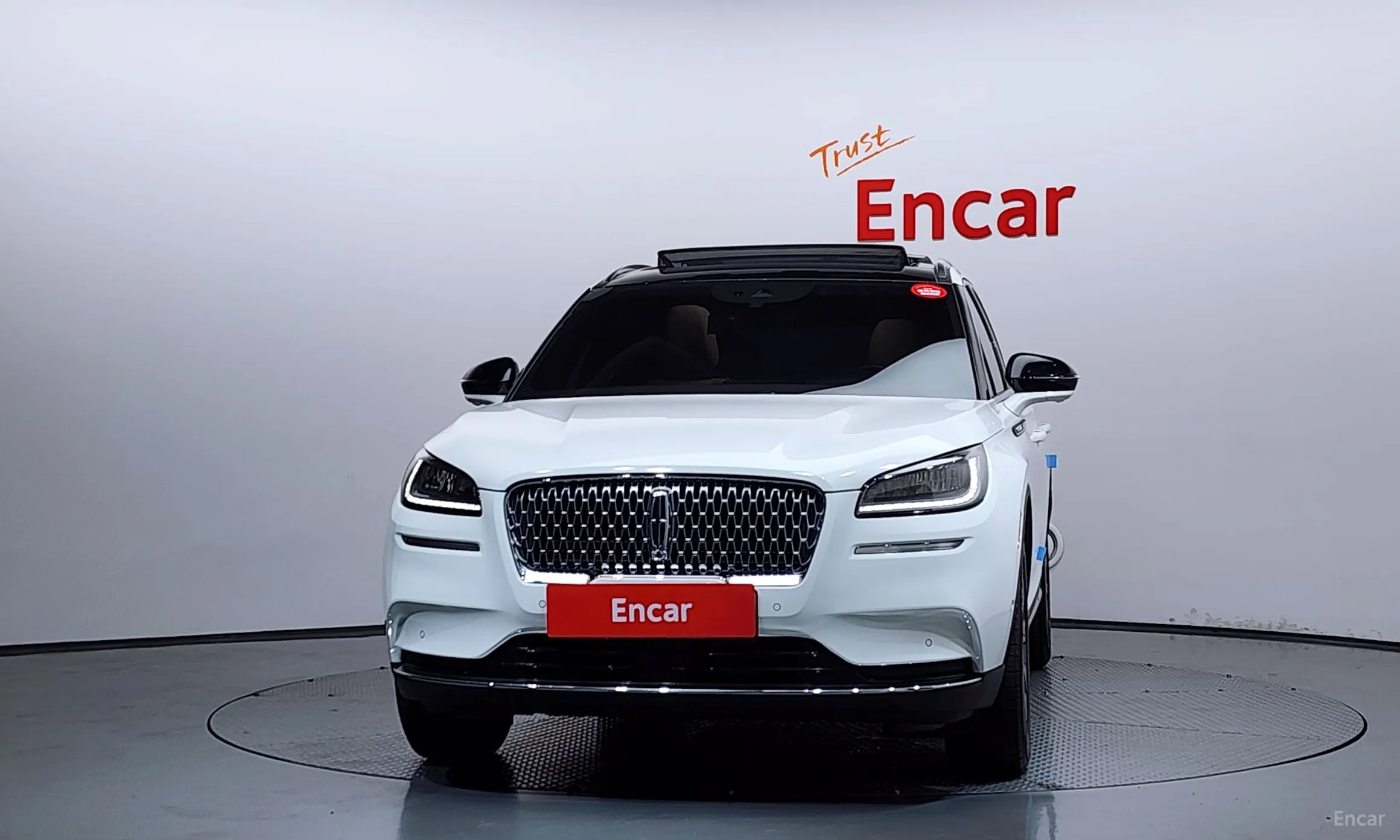 Lincoln Corsair превью 3