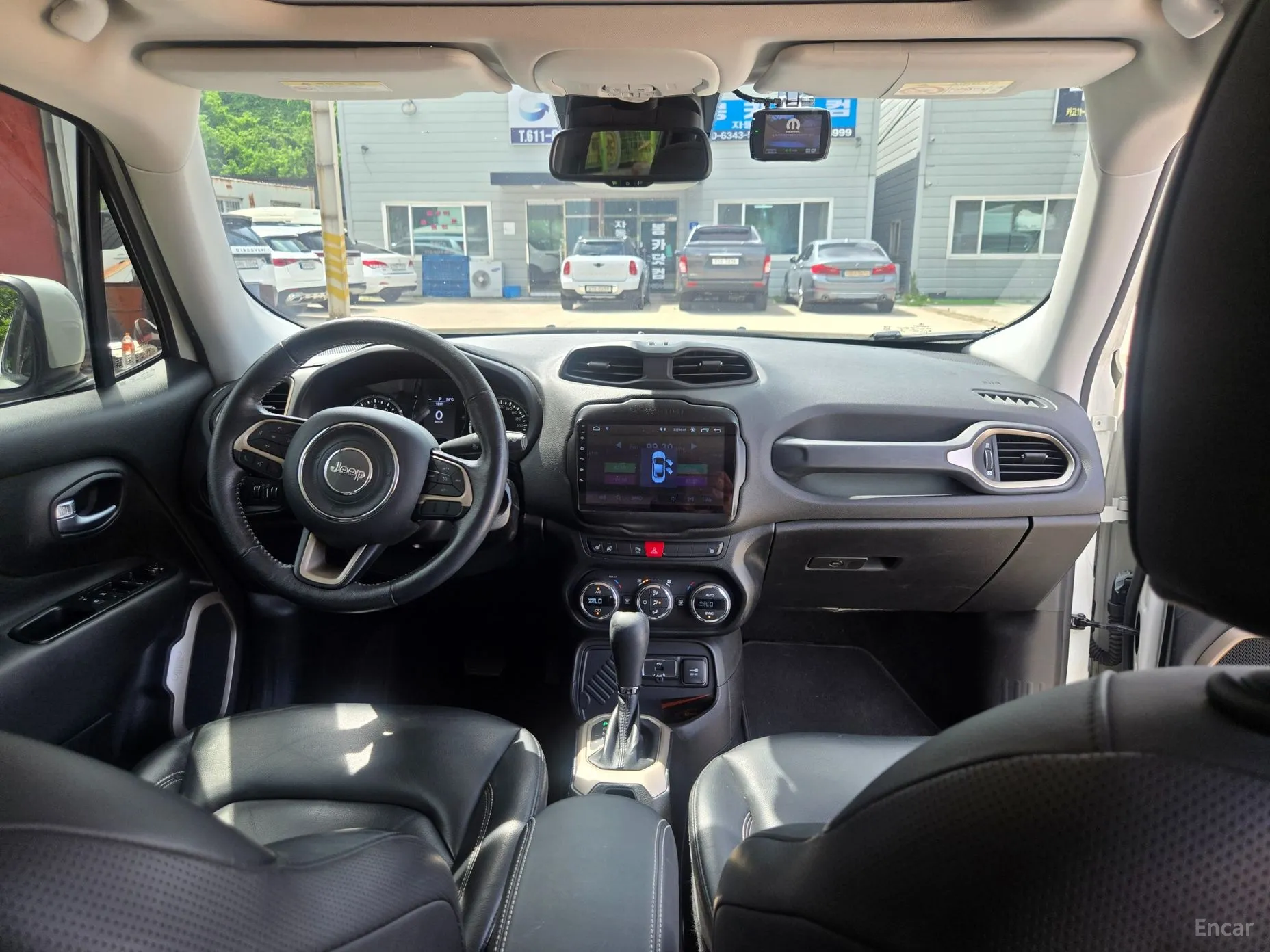 Jeep Renegade превью 7