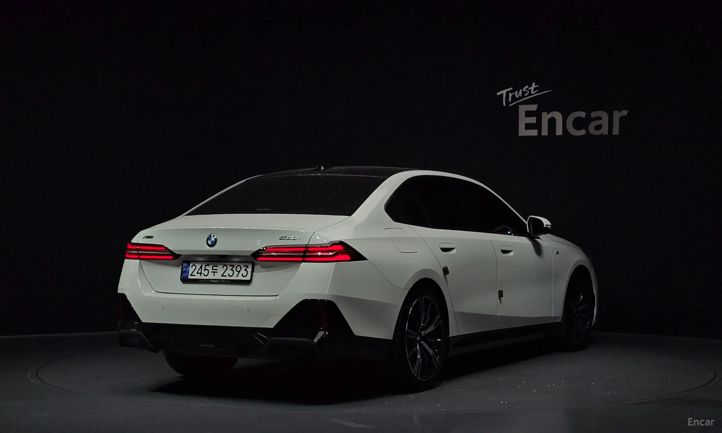BMW 5 Series (G60)