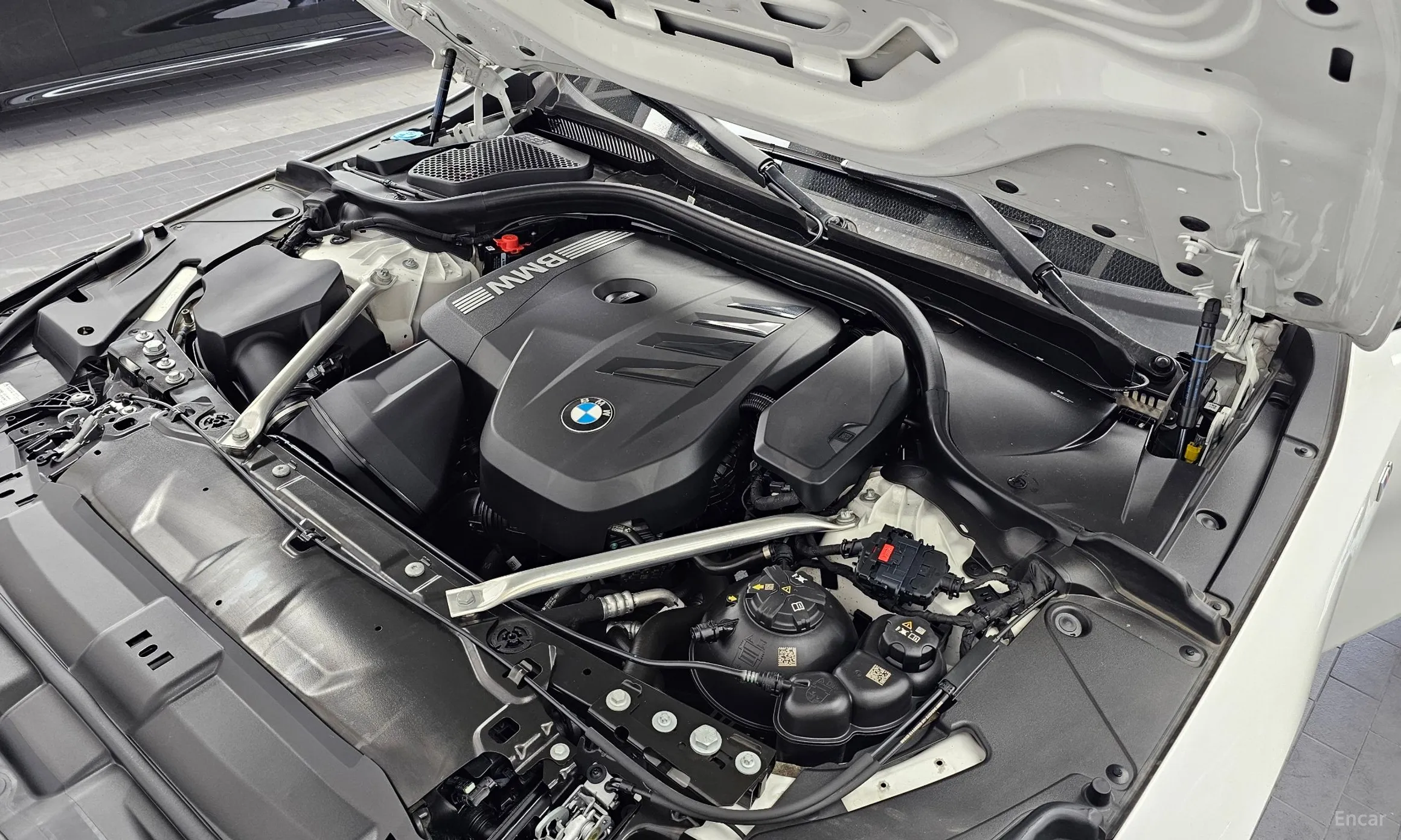 BMW 5 Series (G60) превью 6