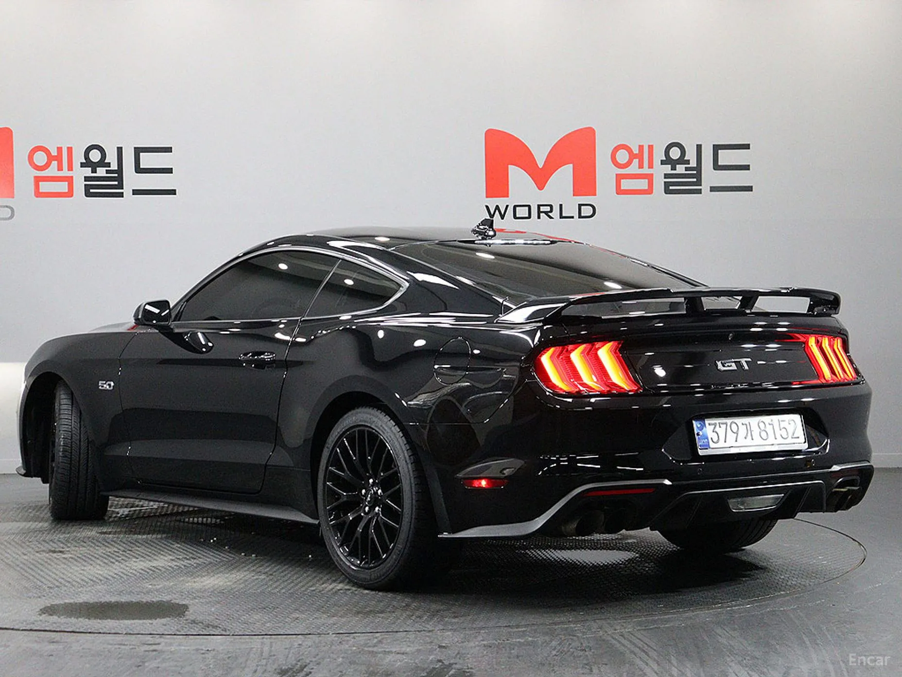 Ford Mustang превью 4