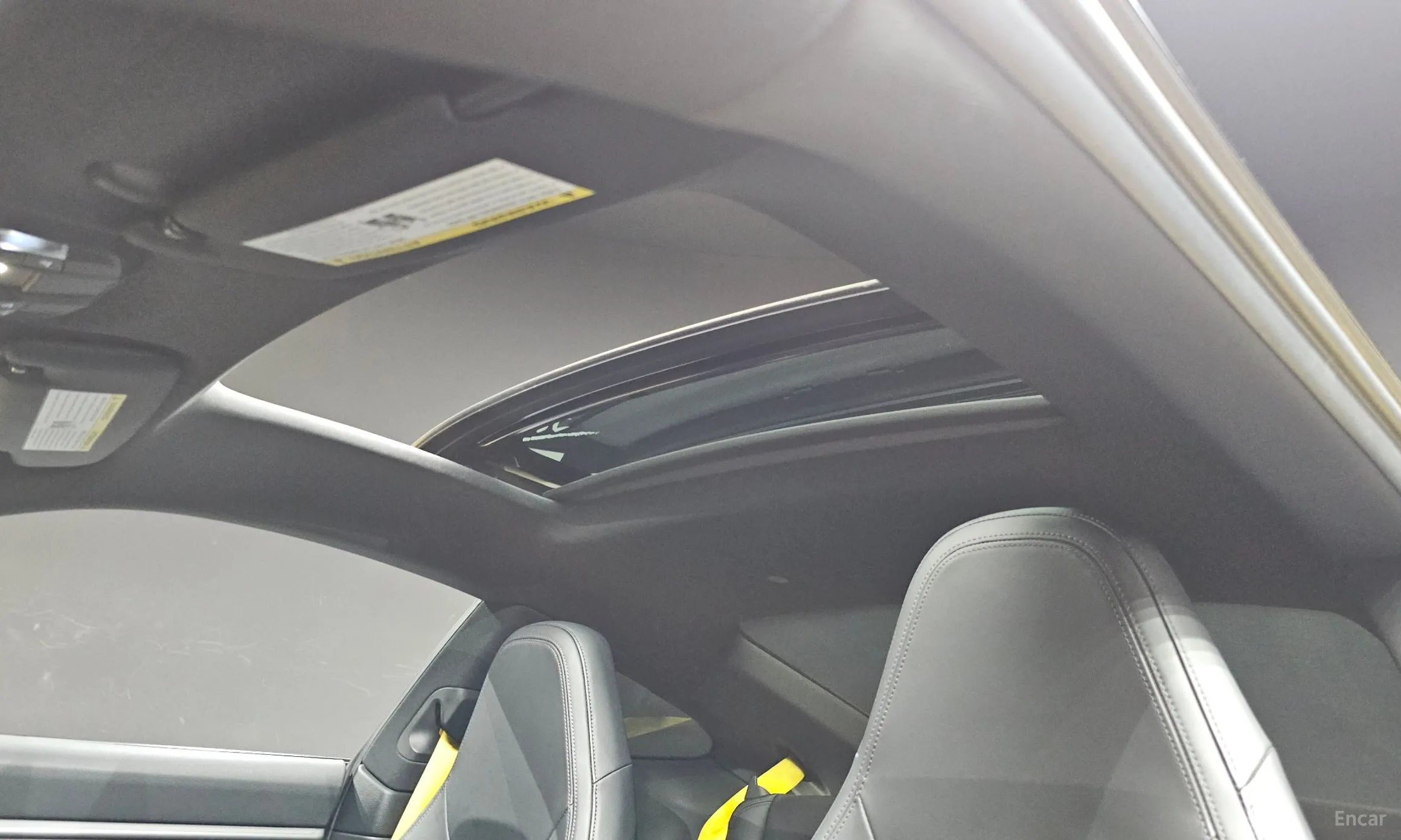 Porsche 911 (992) превью 19