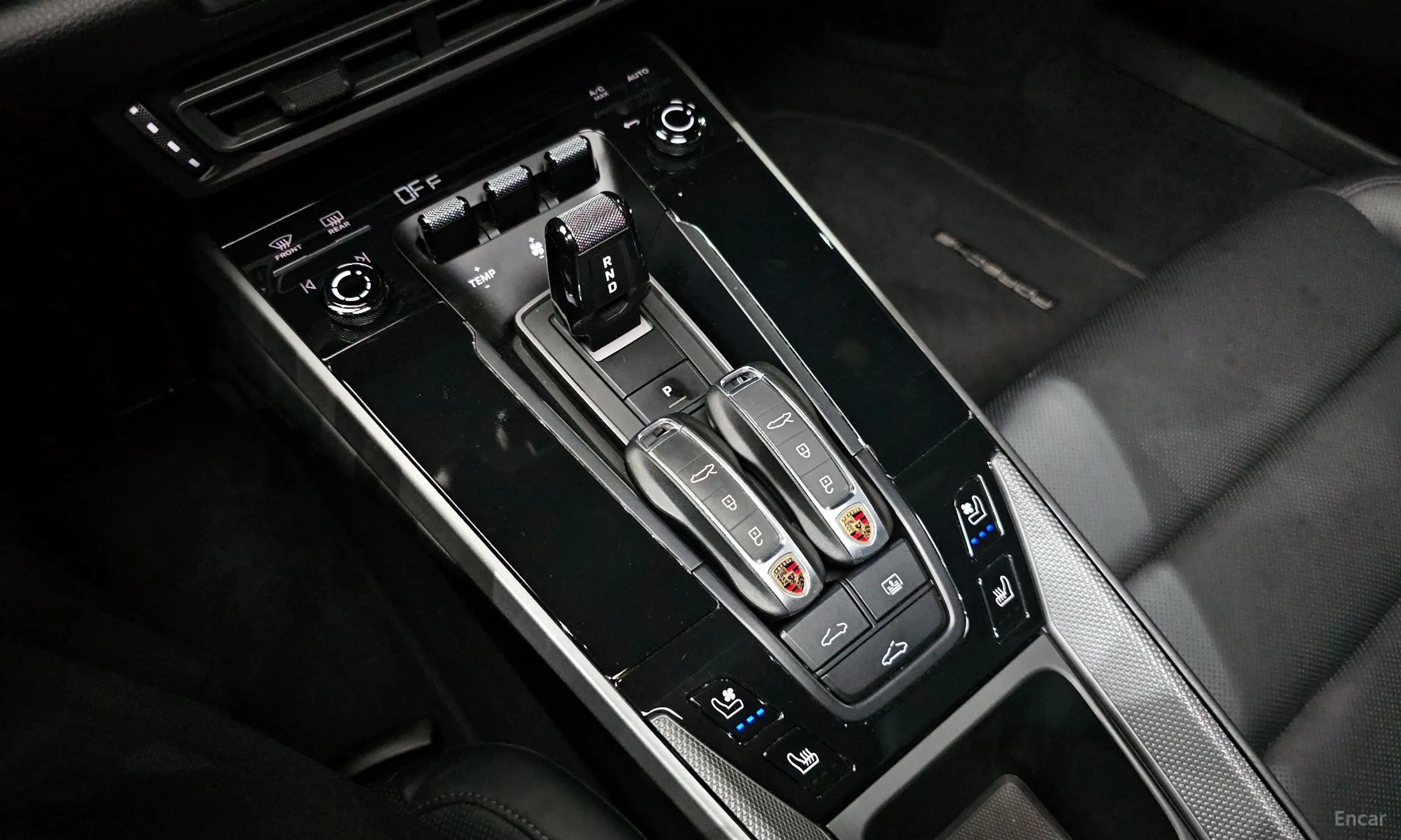 Porsche 911 (992) превью 9