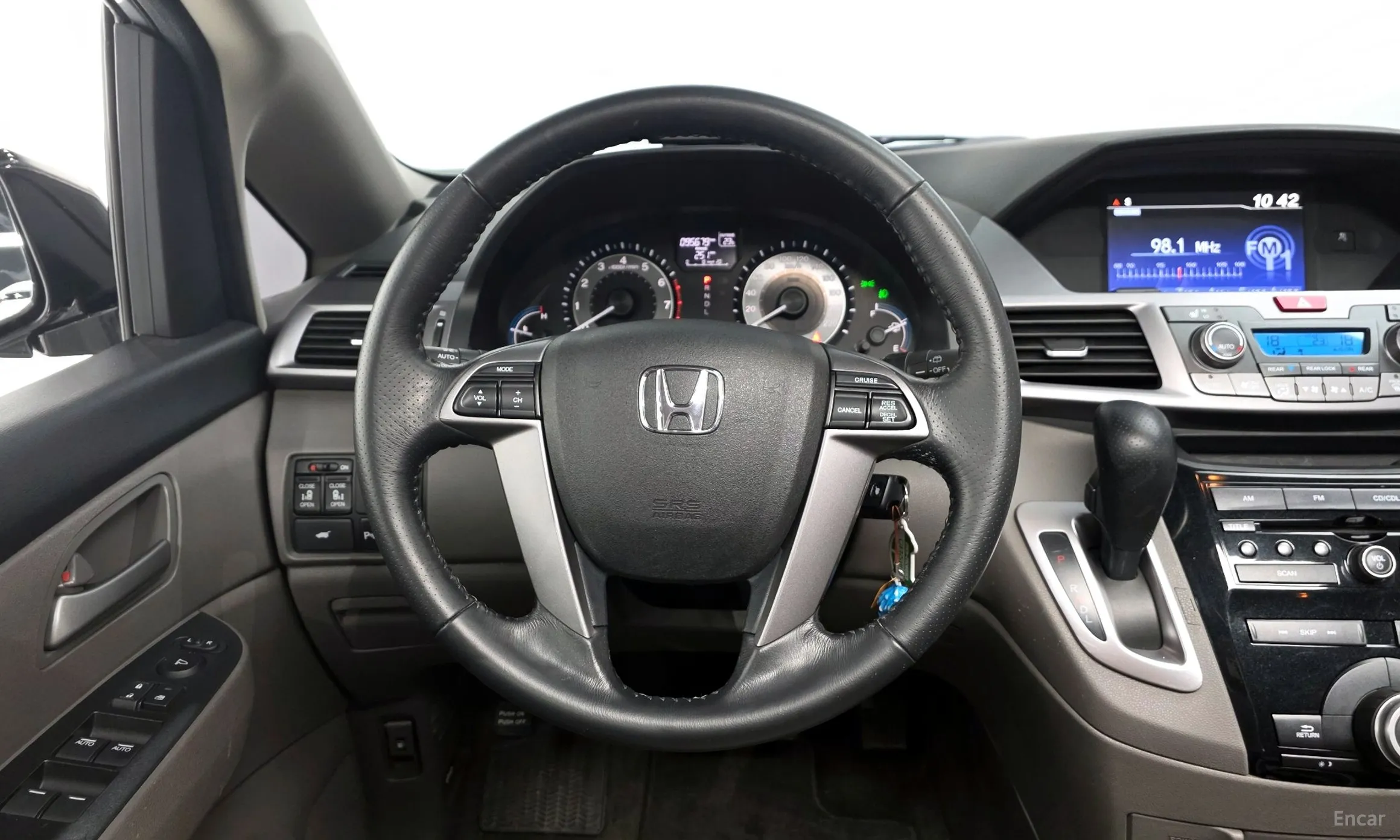 Honda Odyssey превью 12