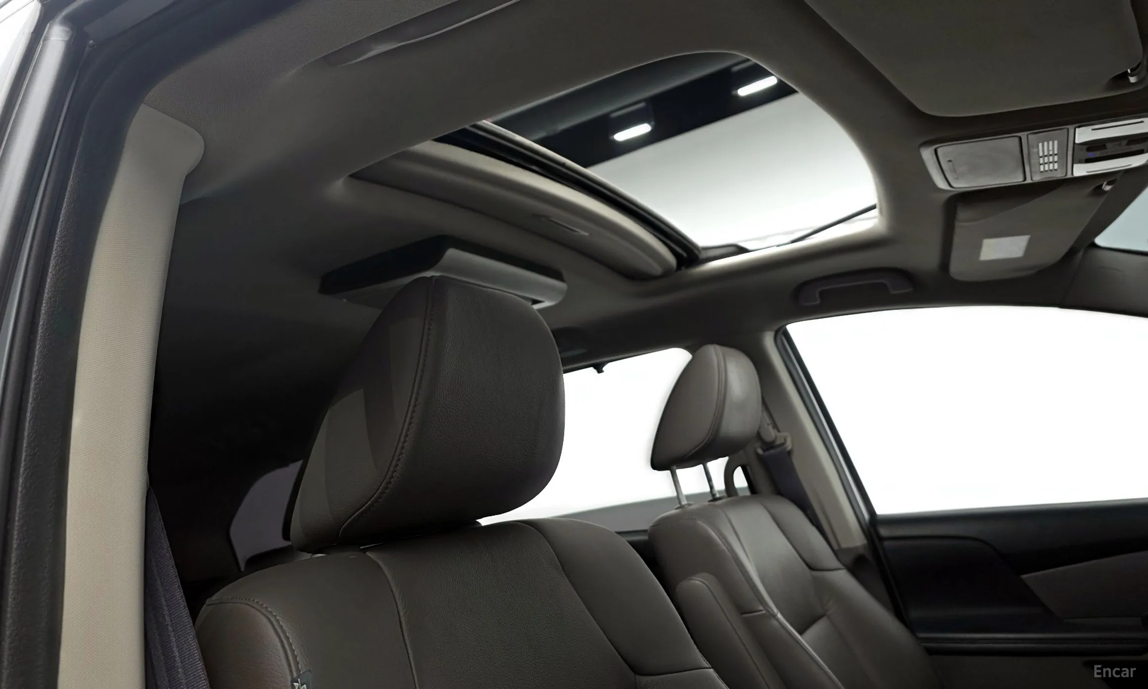 Honda Odyssey превью 15