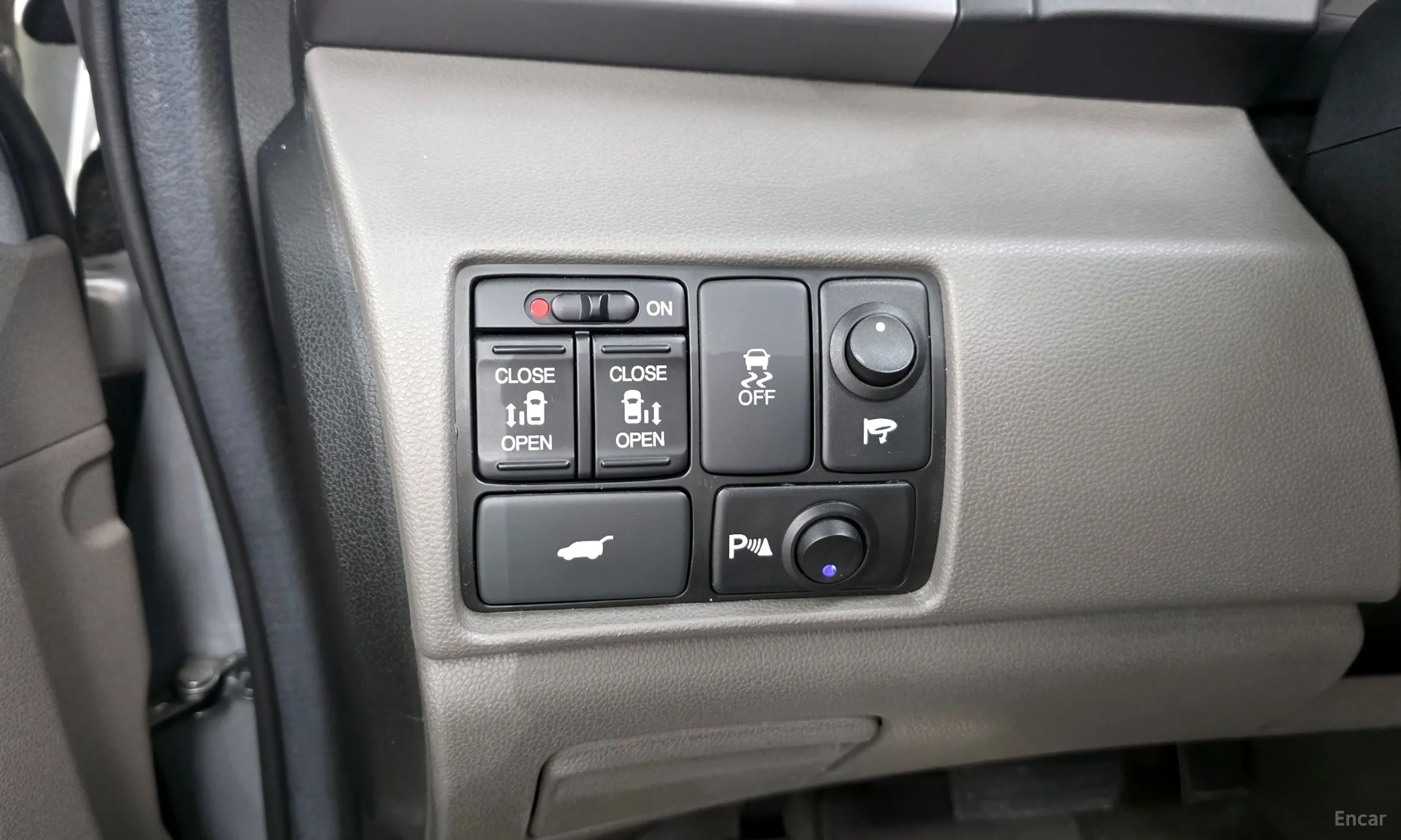 Honda Odyssey превью 18