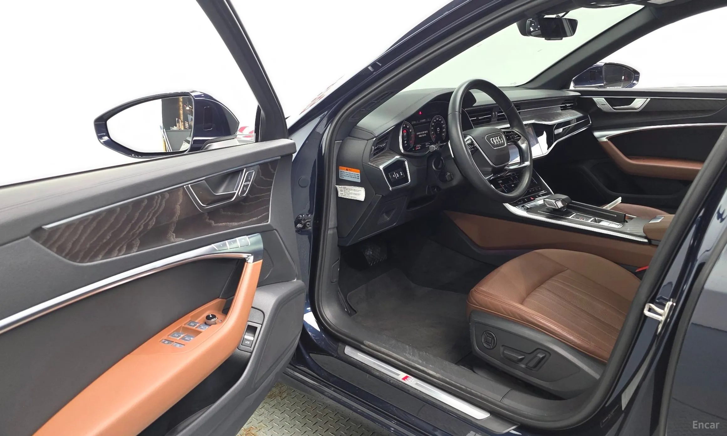 Audi A6 (C8) превью 10