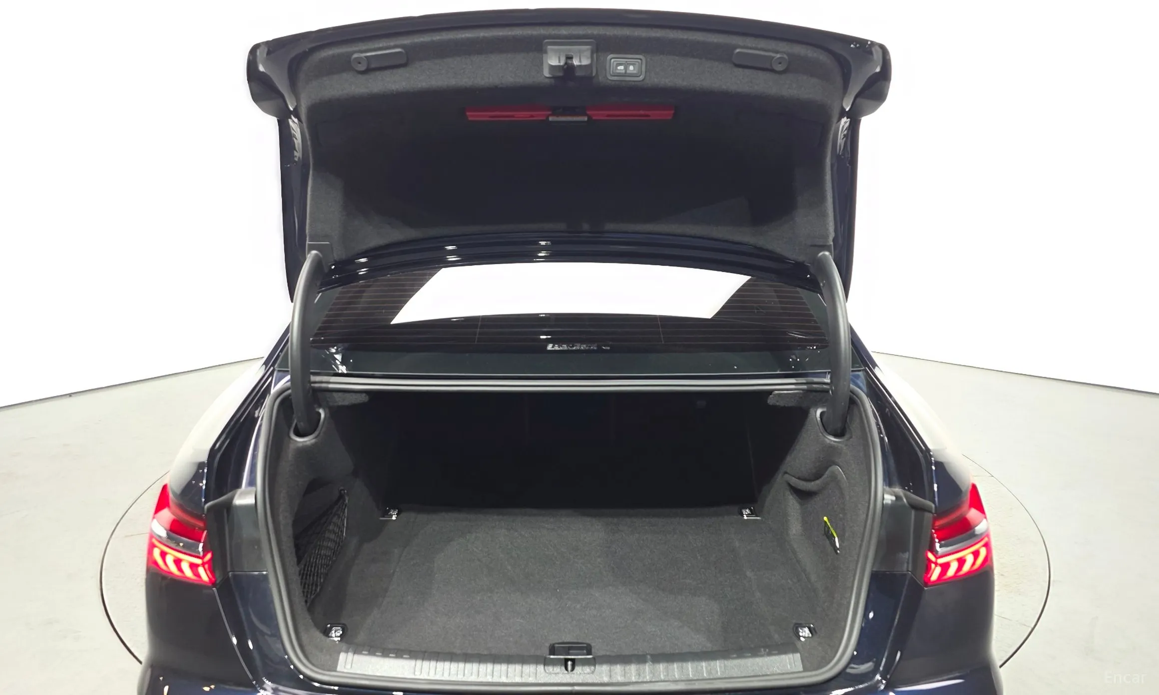 Audi A6 (C8) превью 19