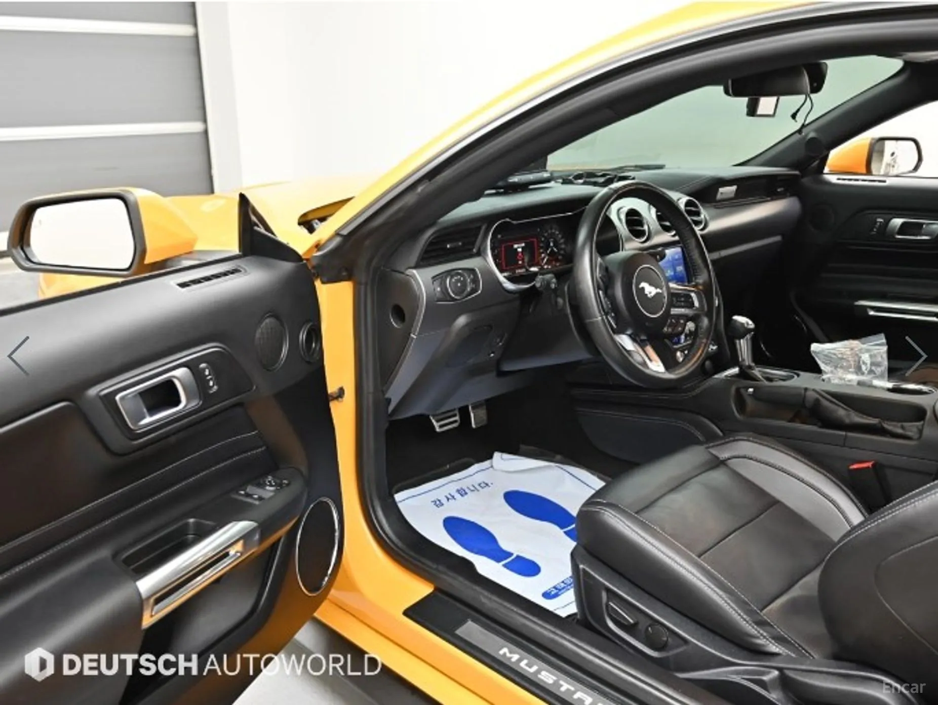 Ford Mustang превью 11