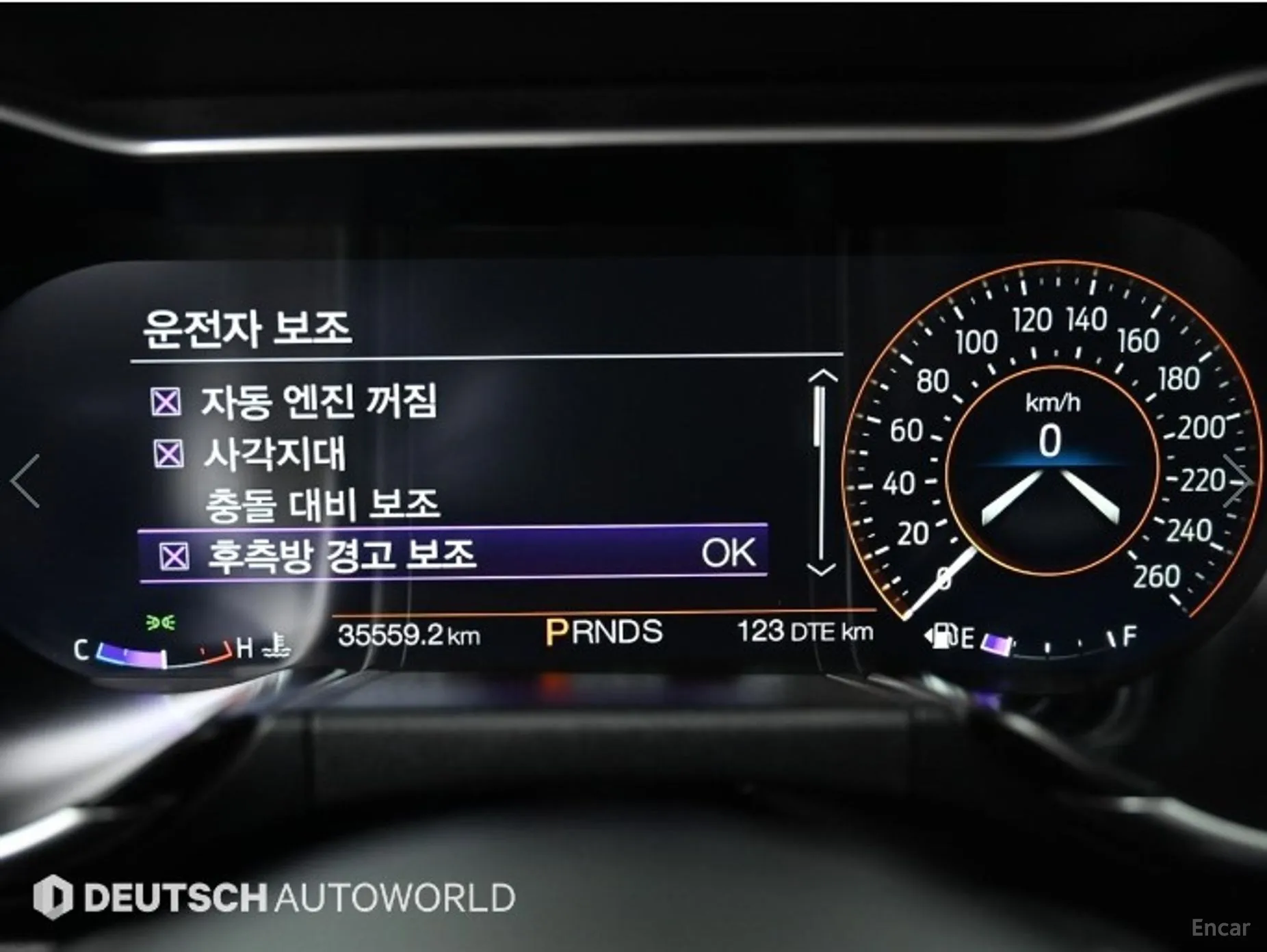 Ford Mustang превью 8