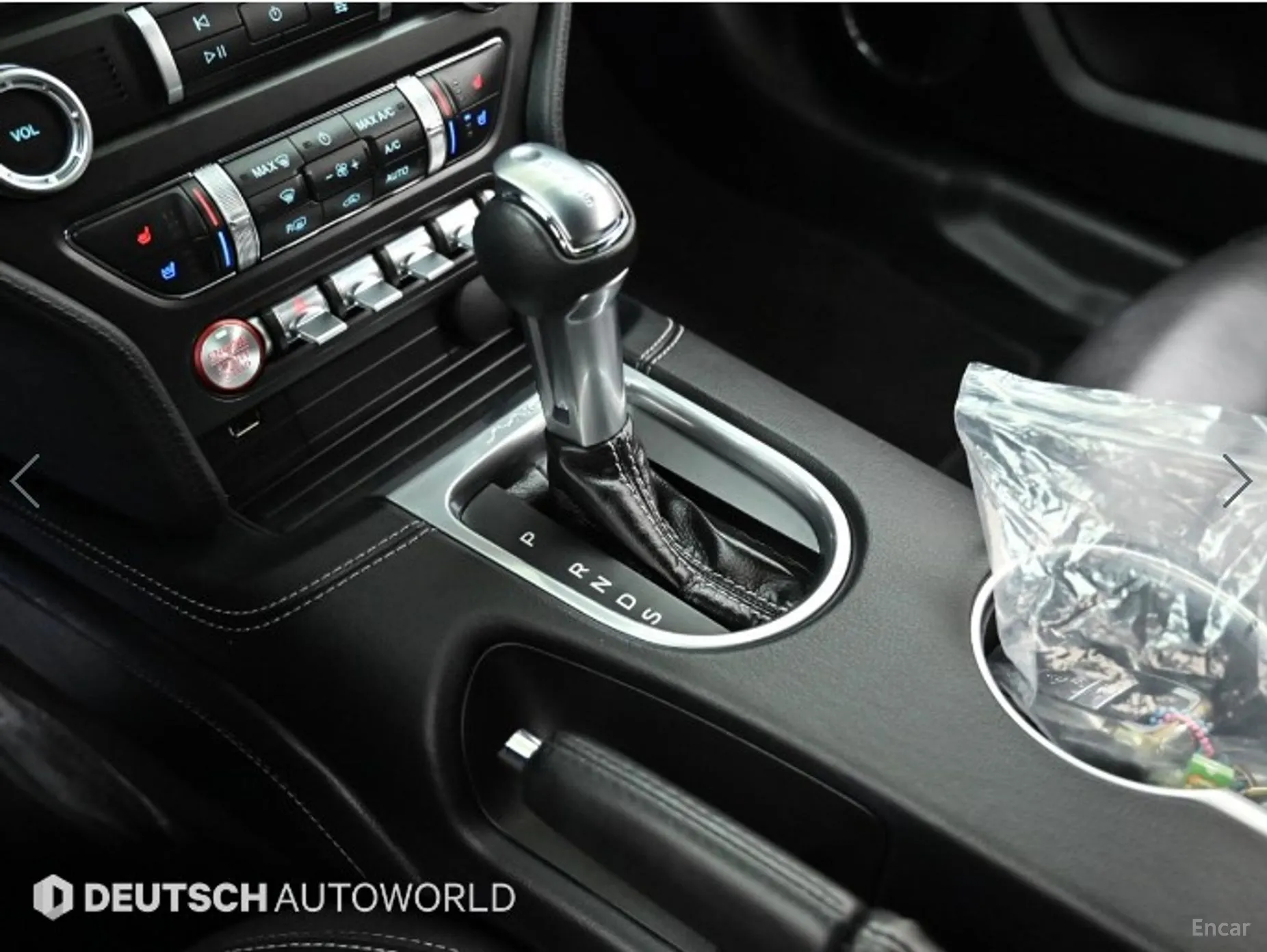 Ford Mustang превью 9