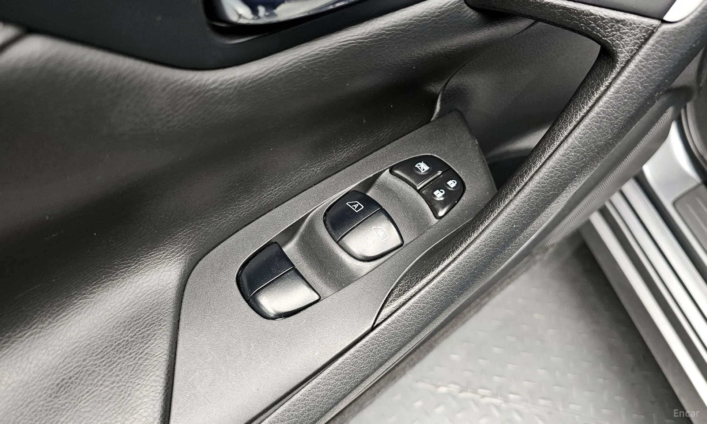 Nissan Altima превью 18
