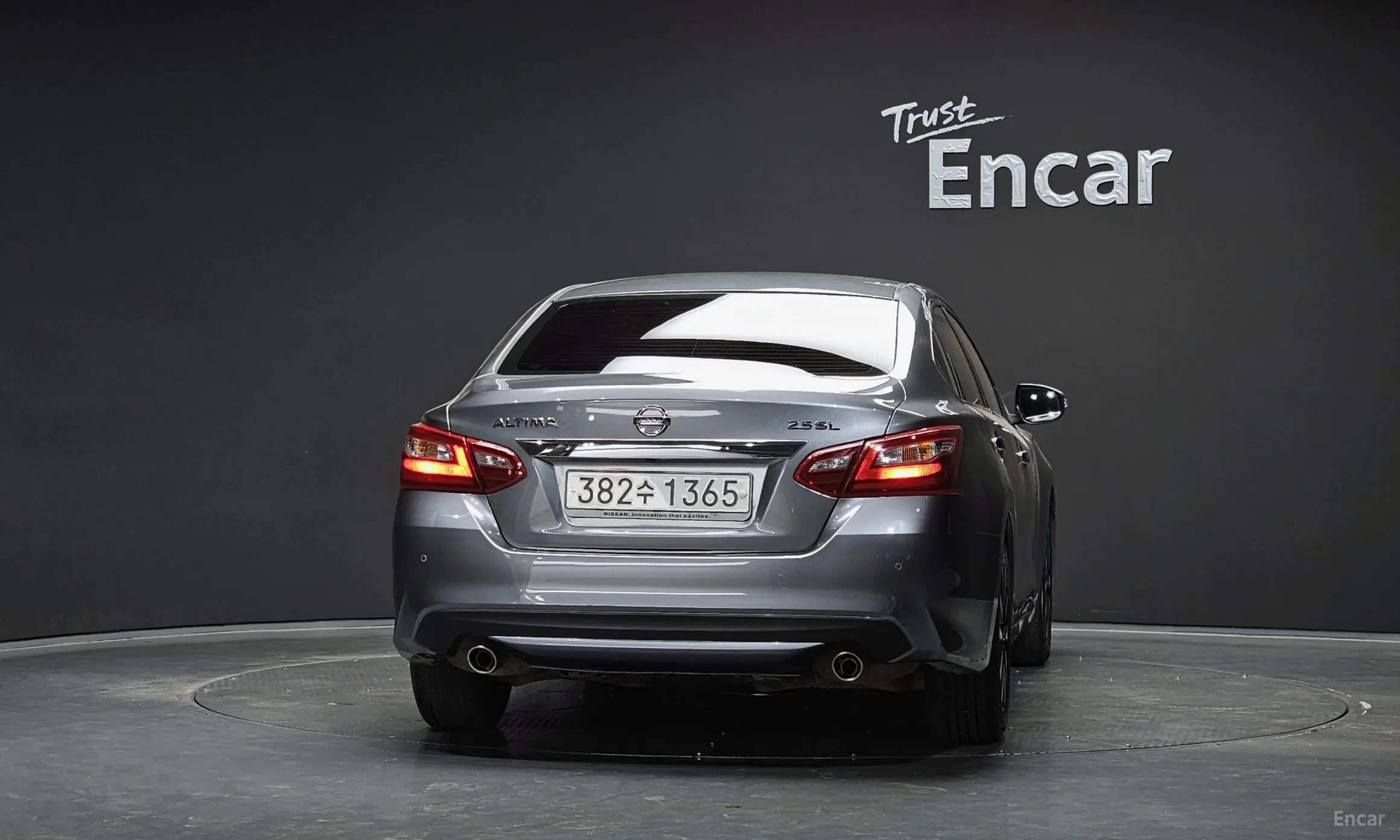 Nissan Altima превью 4