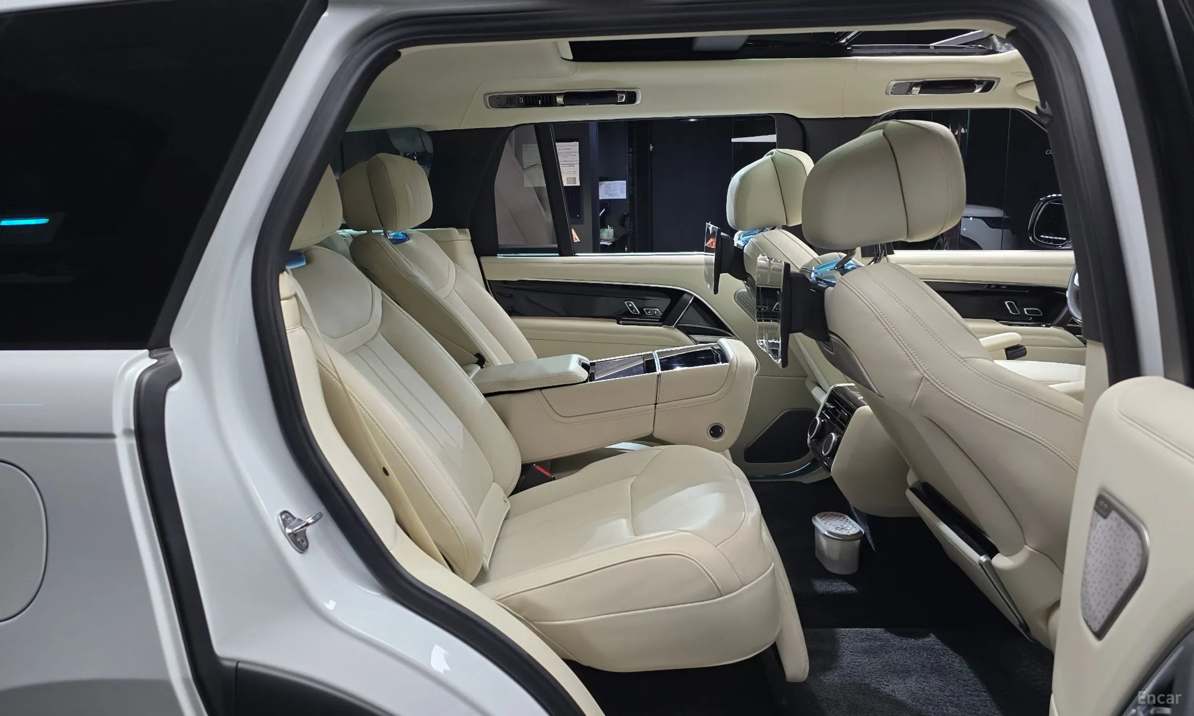 Land Rover Range Rover 5th Generation превью 12