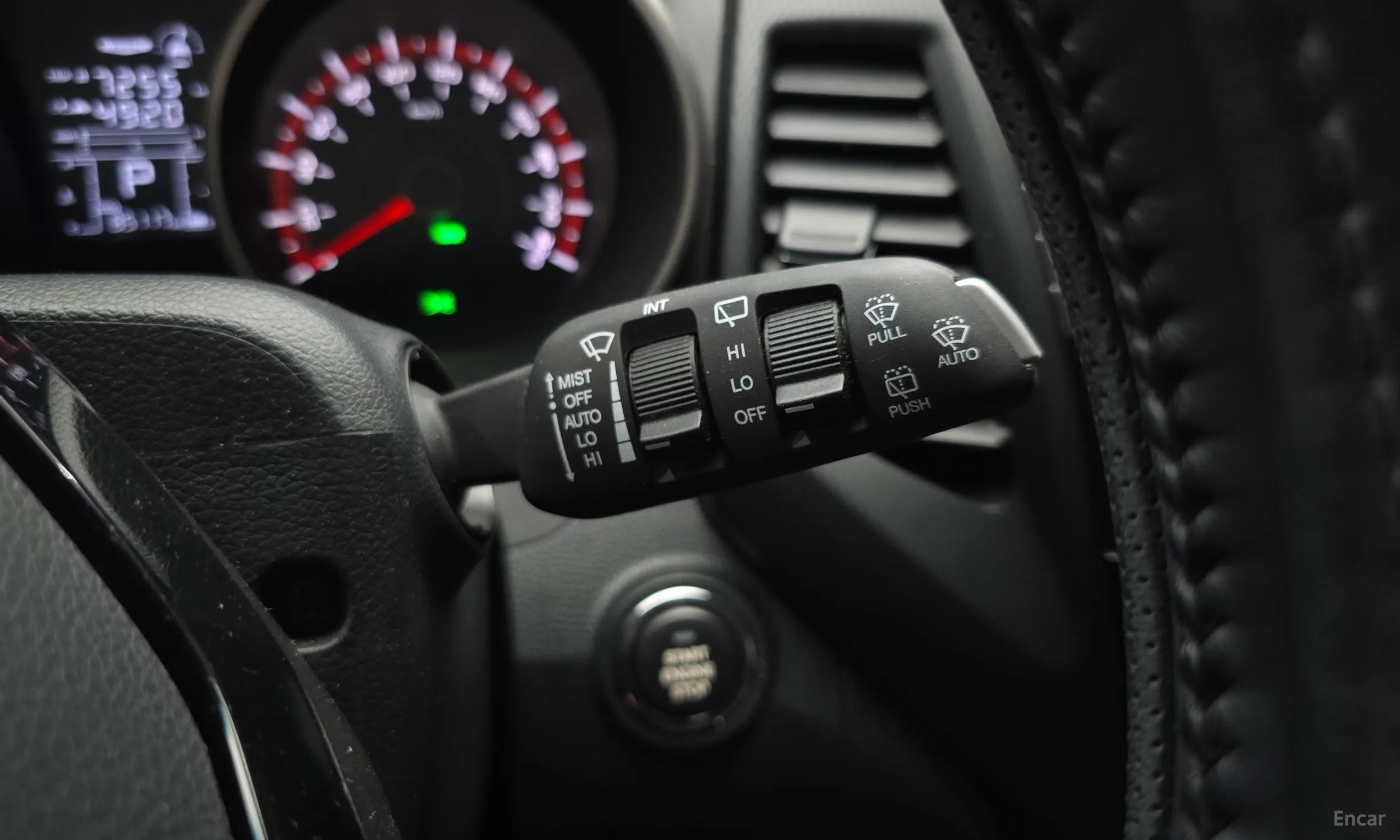 KG Mobility (SsangYong) Tivoli Air превью 17