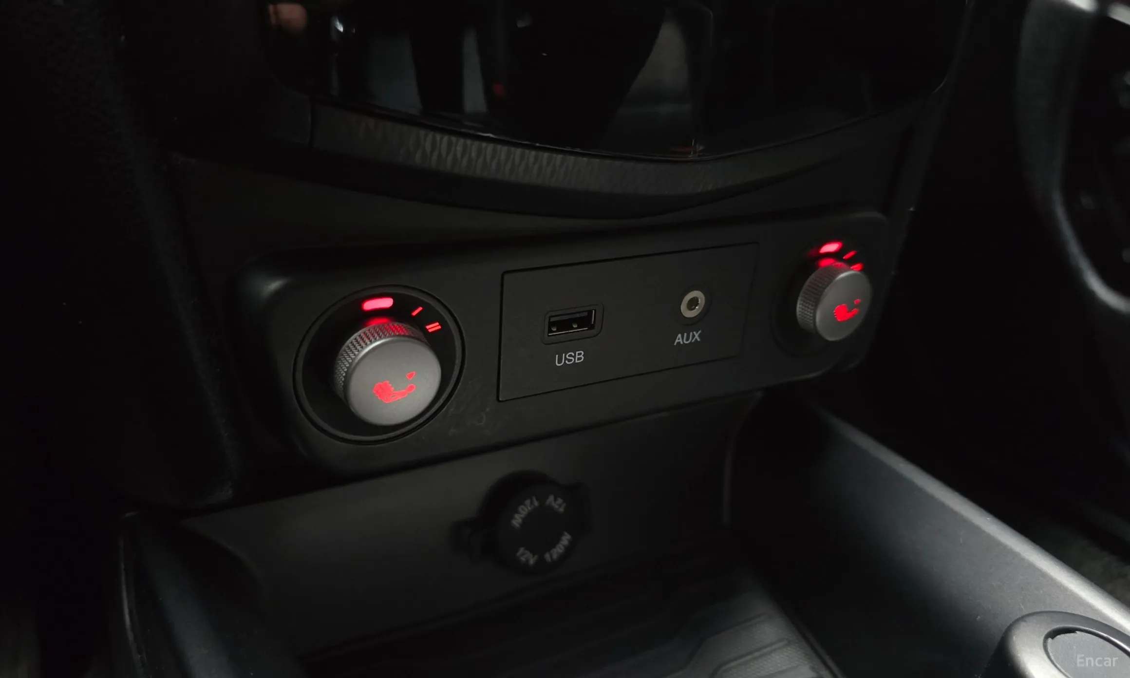 KG Mobility (SsangYong) Tivoli Air превью 19