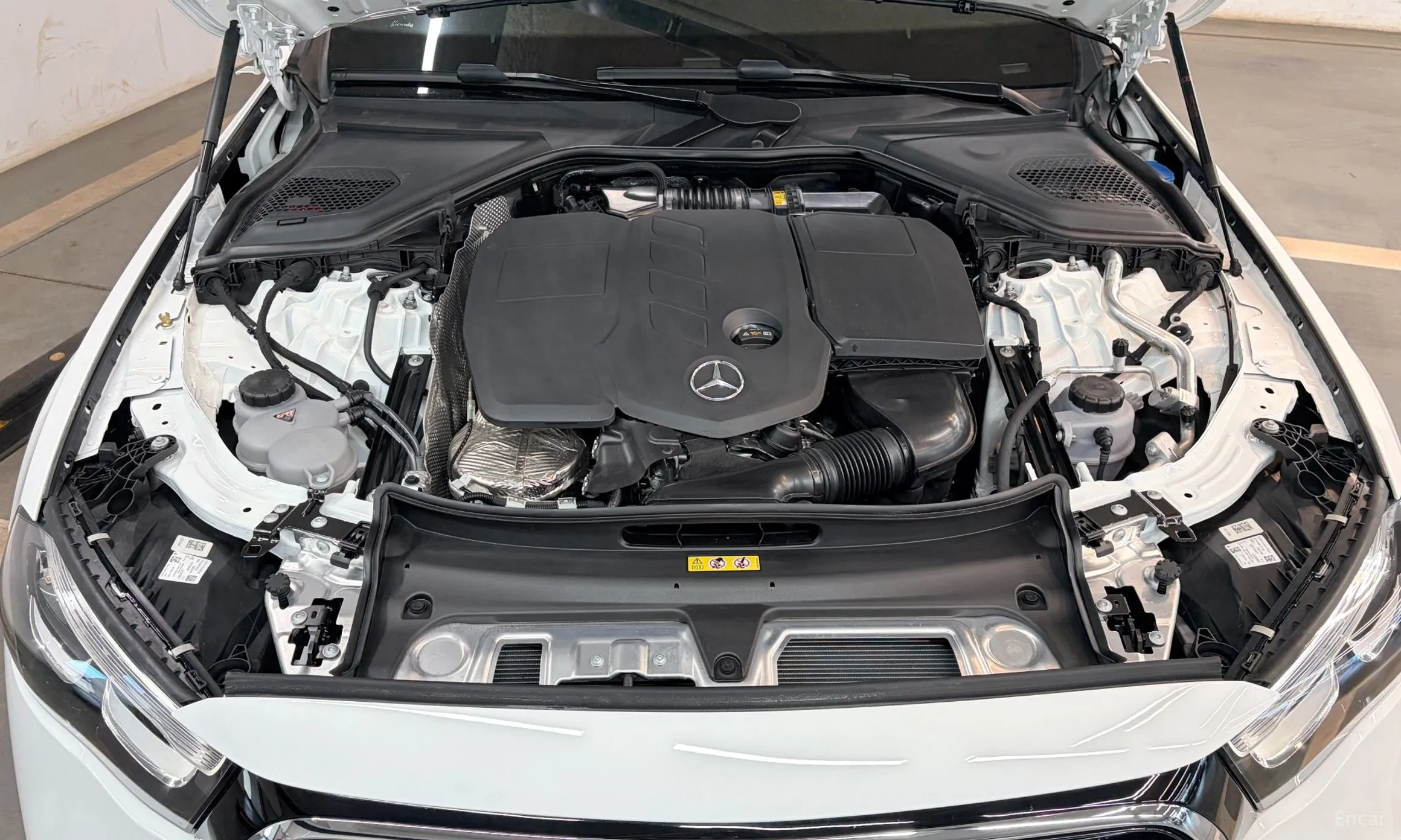 Mercedes Benz E-Class W214 превью 6