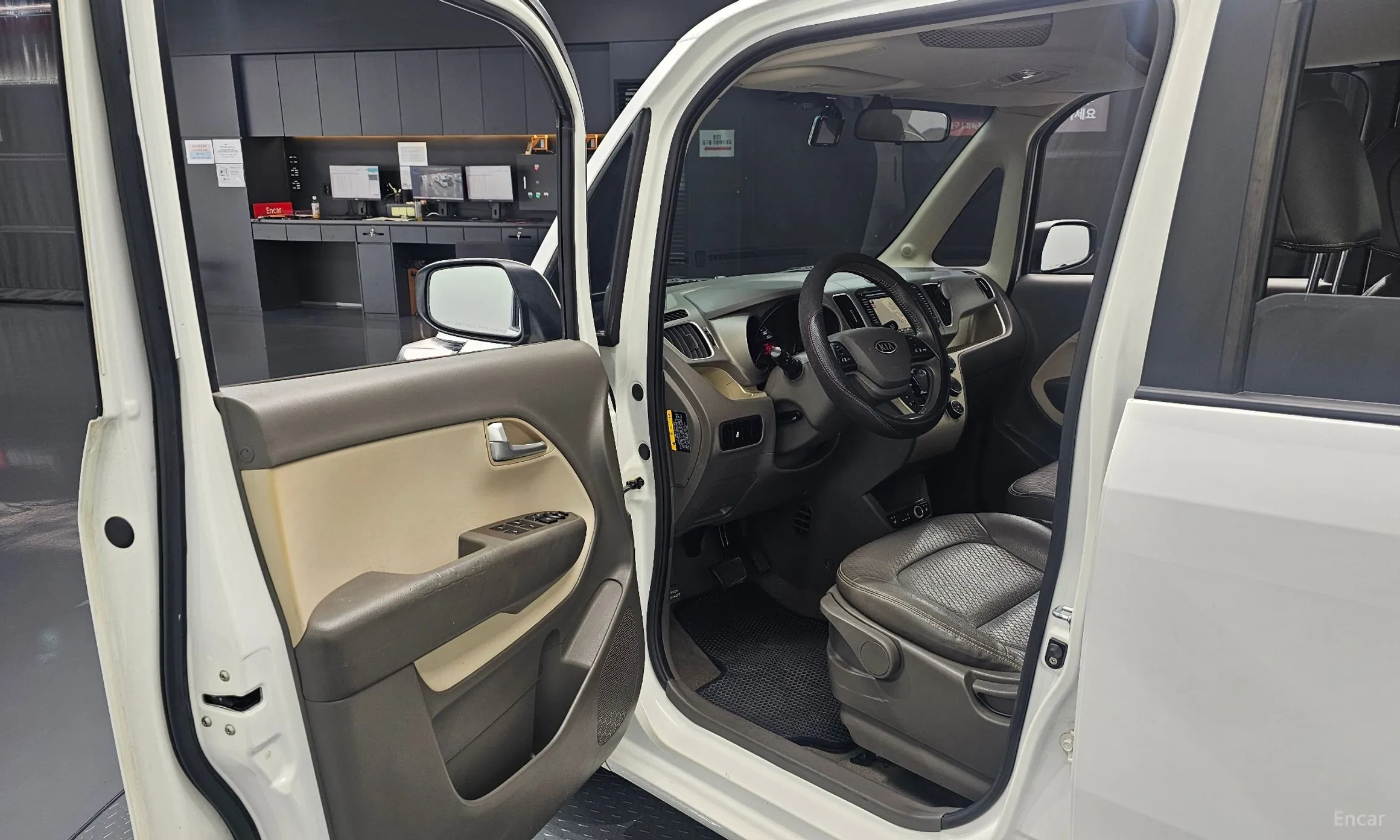 Kia Ray превью 10