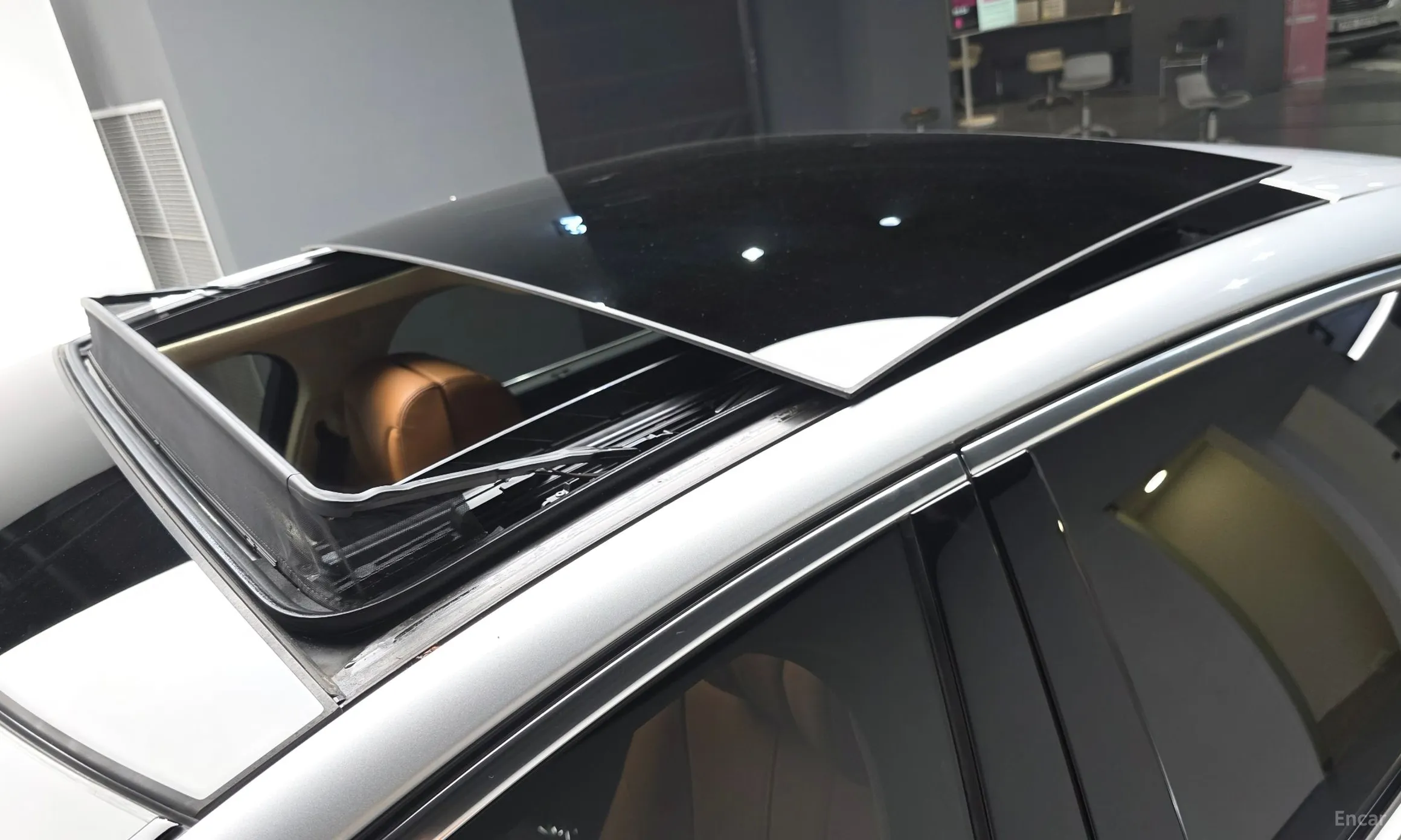 Jaguar All New XJ превью 15