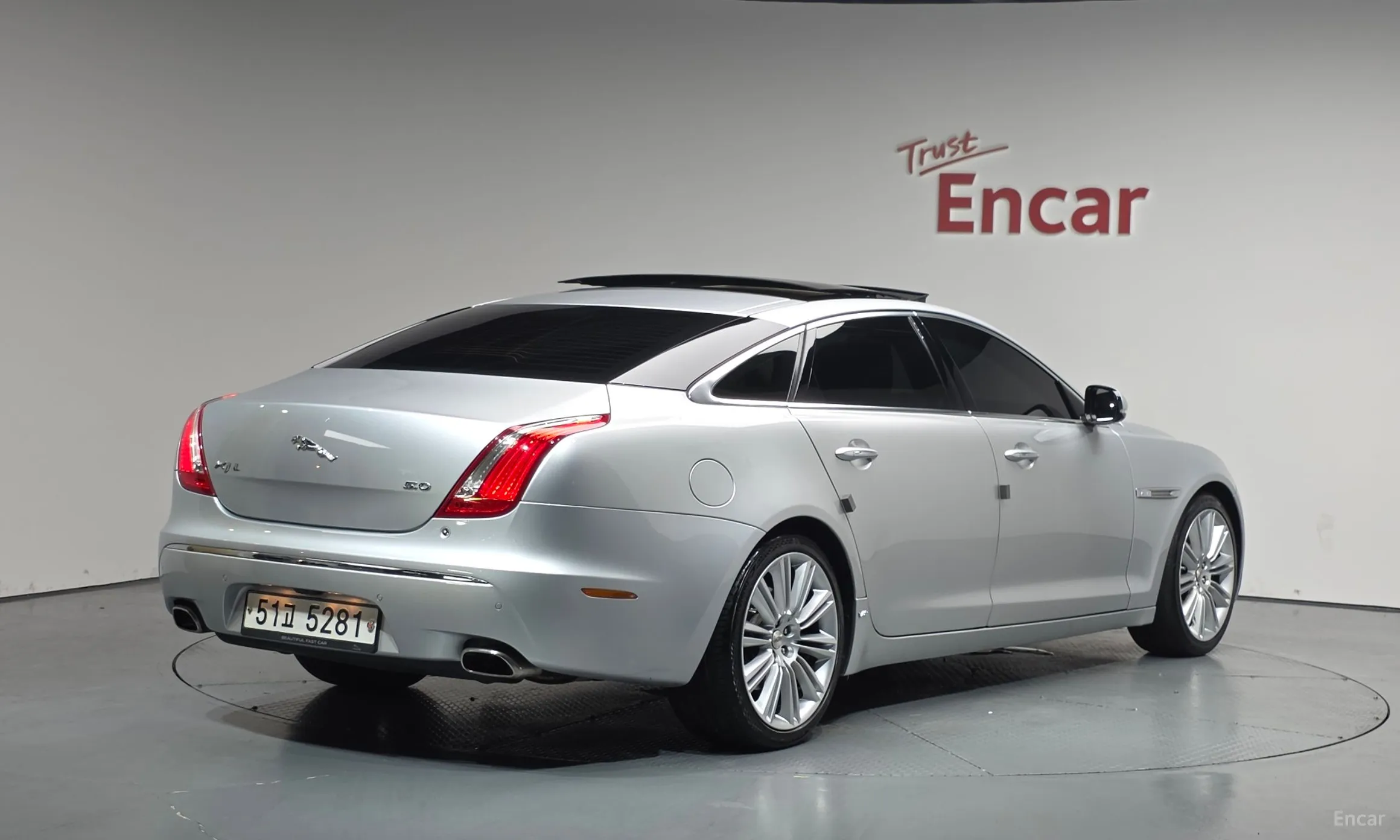 Jaguar All New XJ