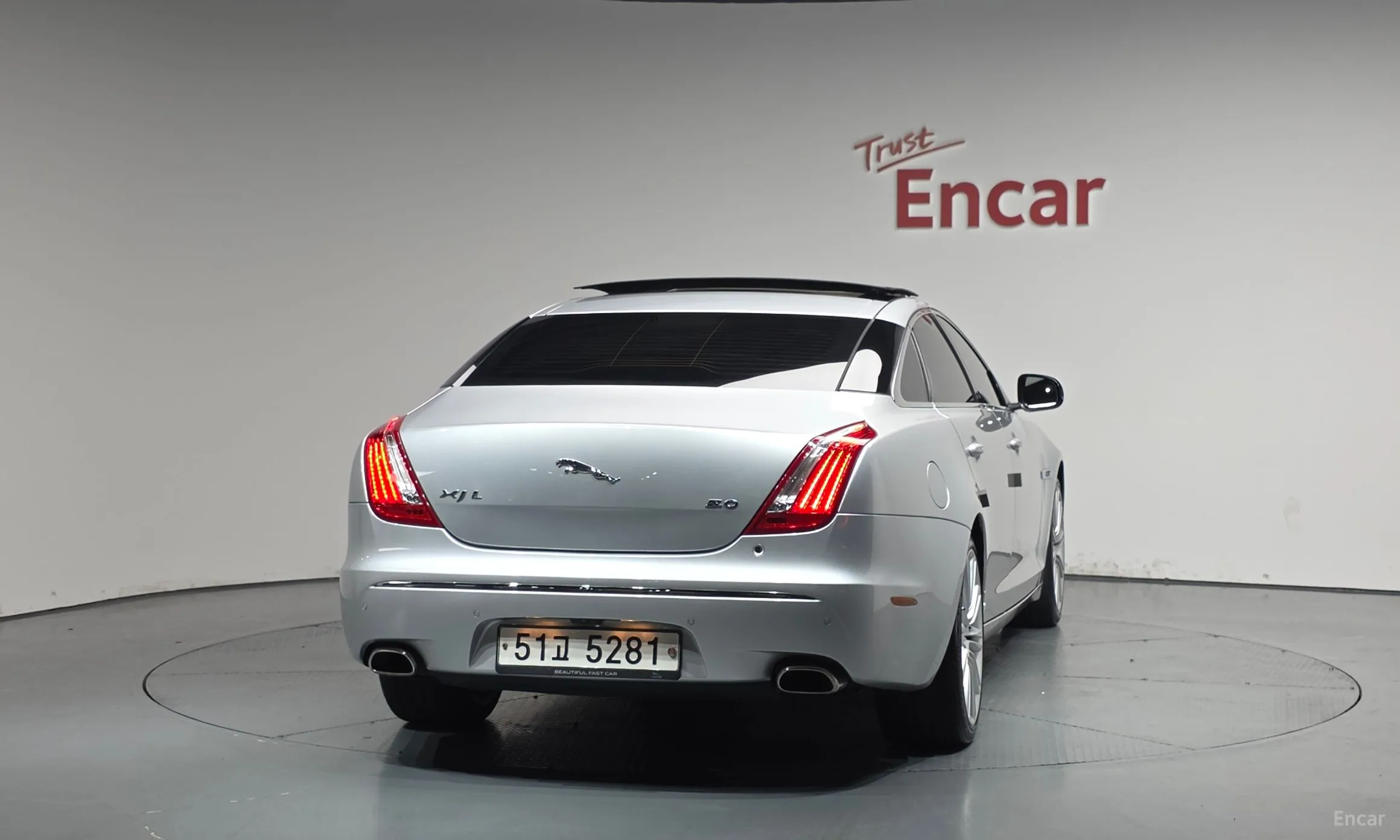 Jaguar All New XJ превью 4