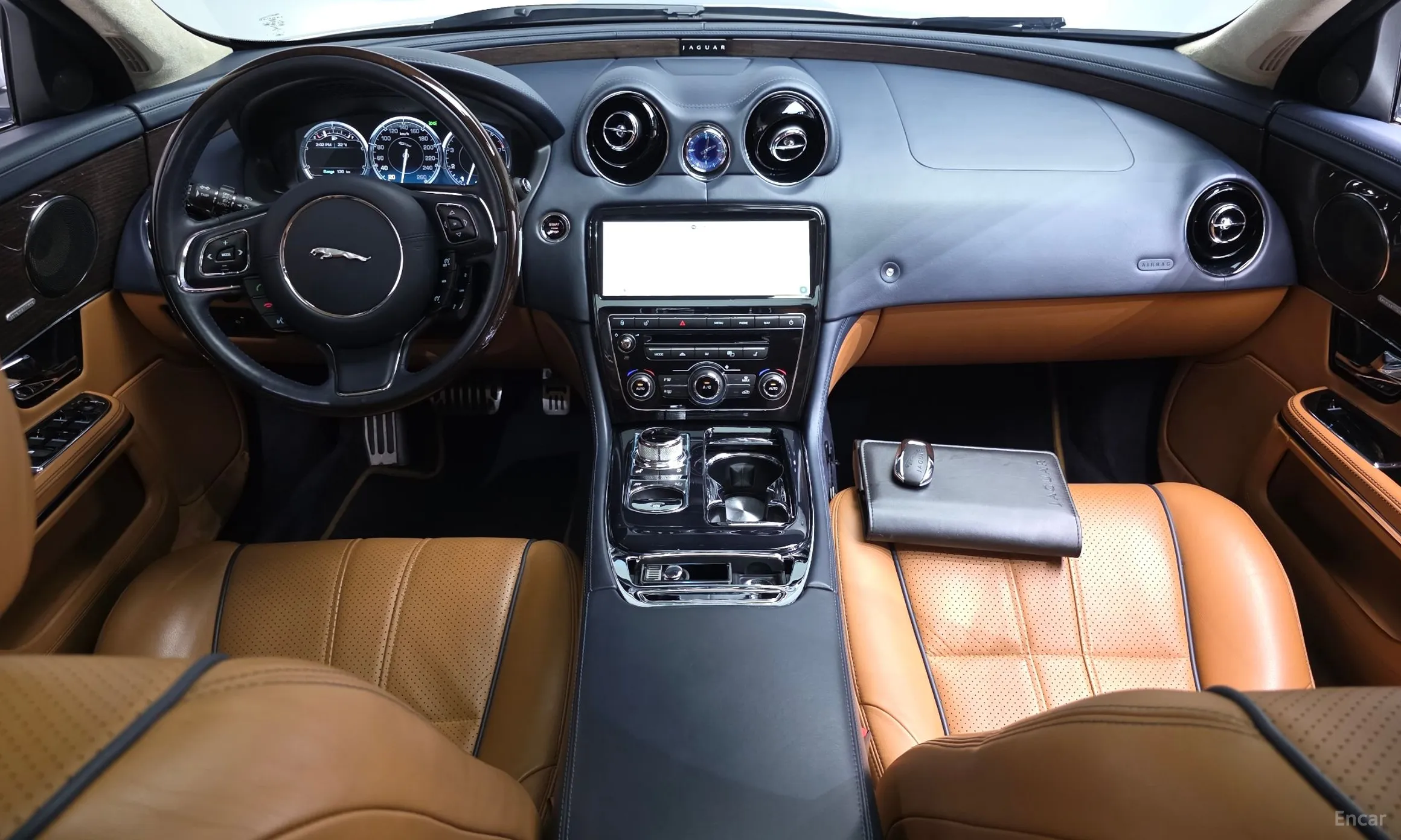 Jaguar All New XJ превью 7