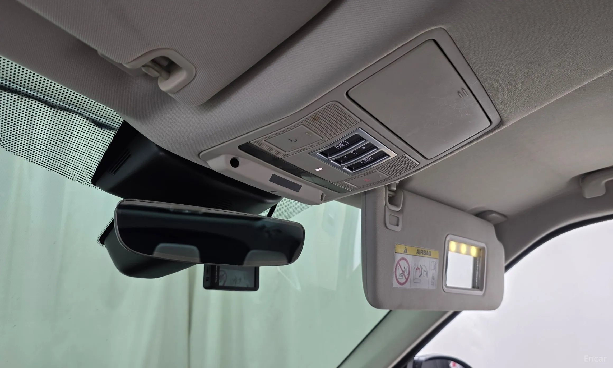 Land Rover Discovery 5 превью 18