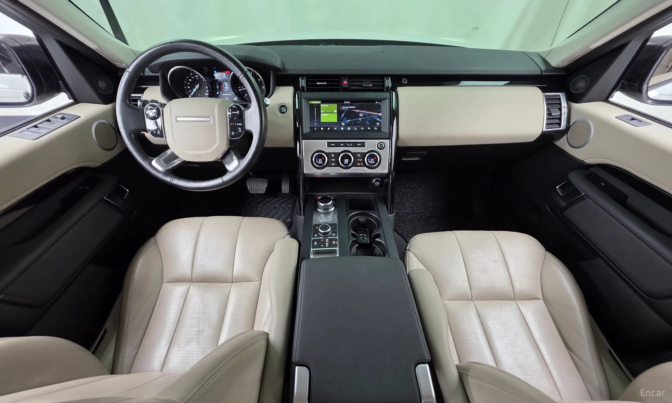 Land Rover Discovery 5 превью 7