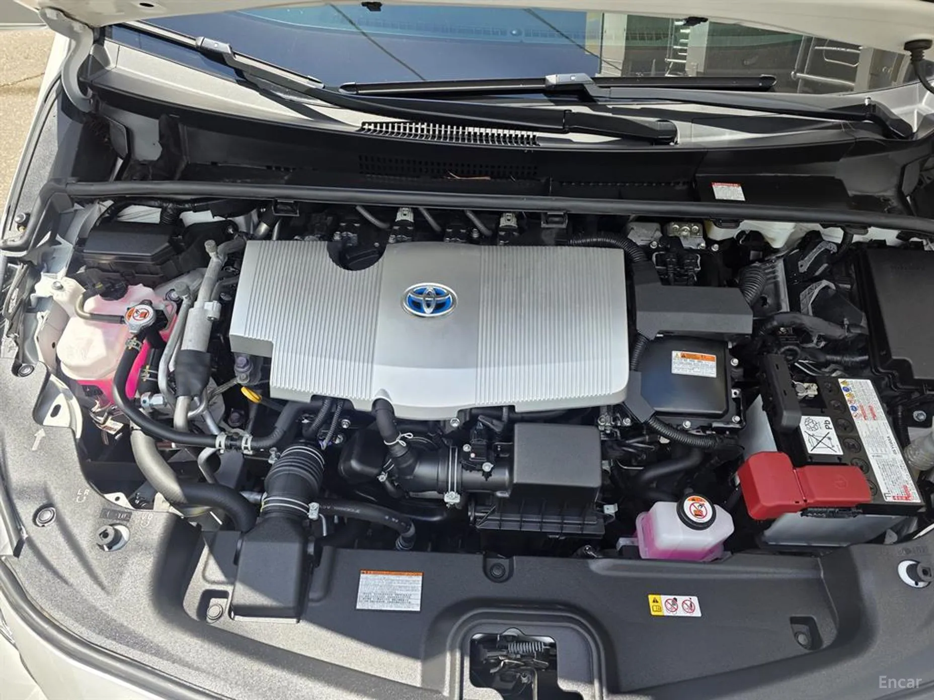 Toyota Prius Prime превью 20