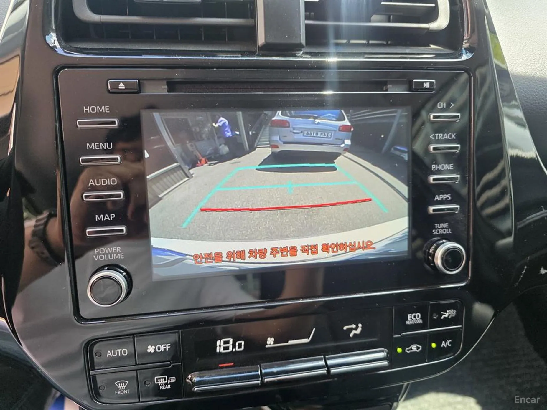 Toyota Prius Prime превью 8