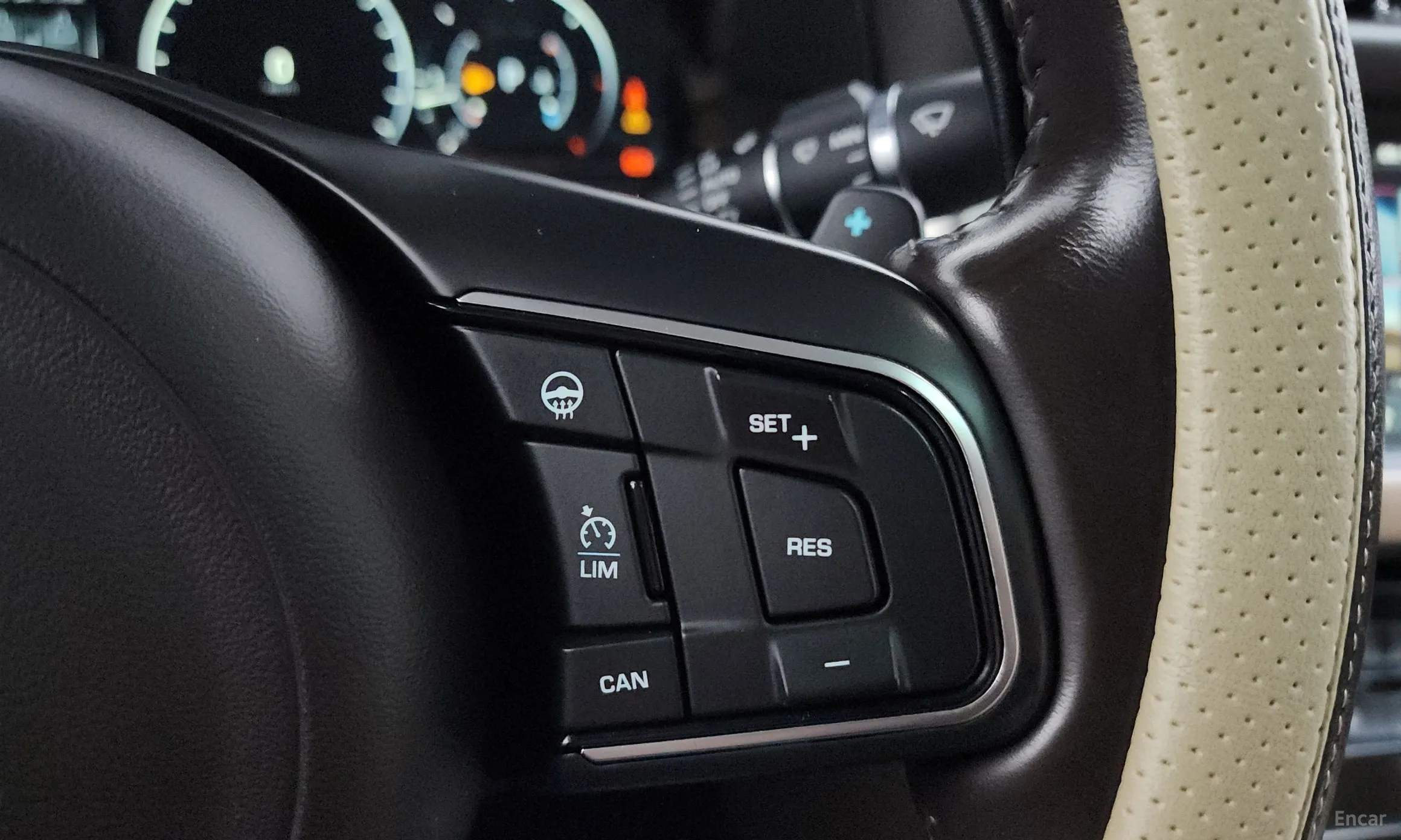 Jaguar XF (x260) превью 16