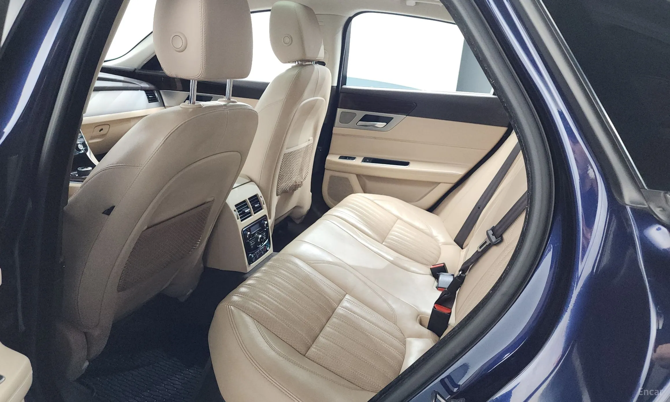 Jaguar XF (x260) превью 20