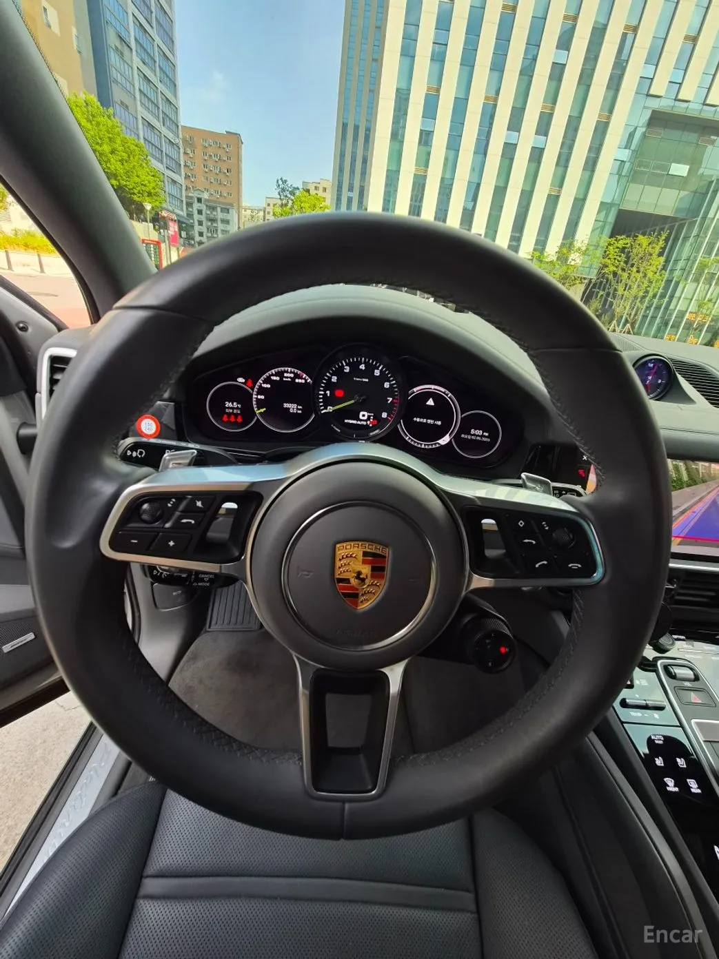 Porsche Cayenne (PO536) превью 16