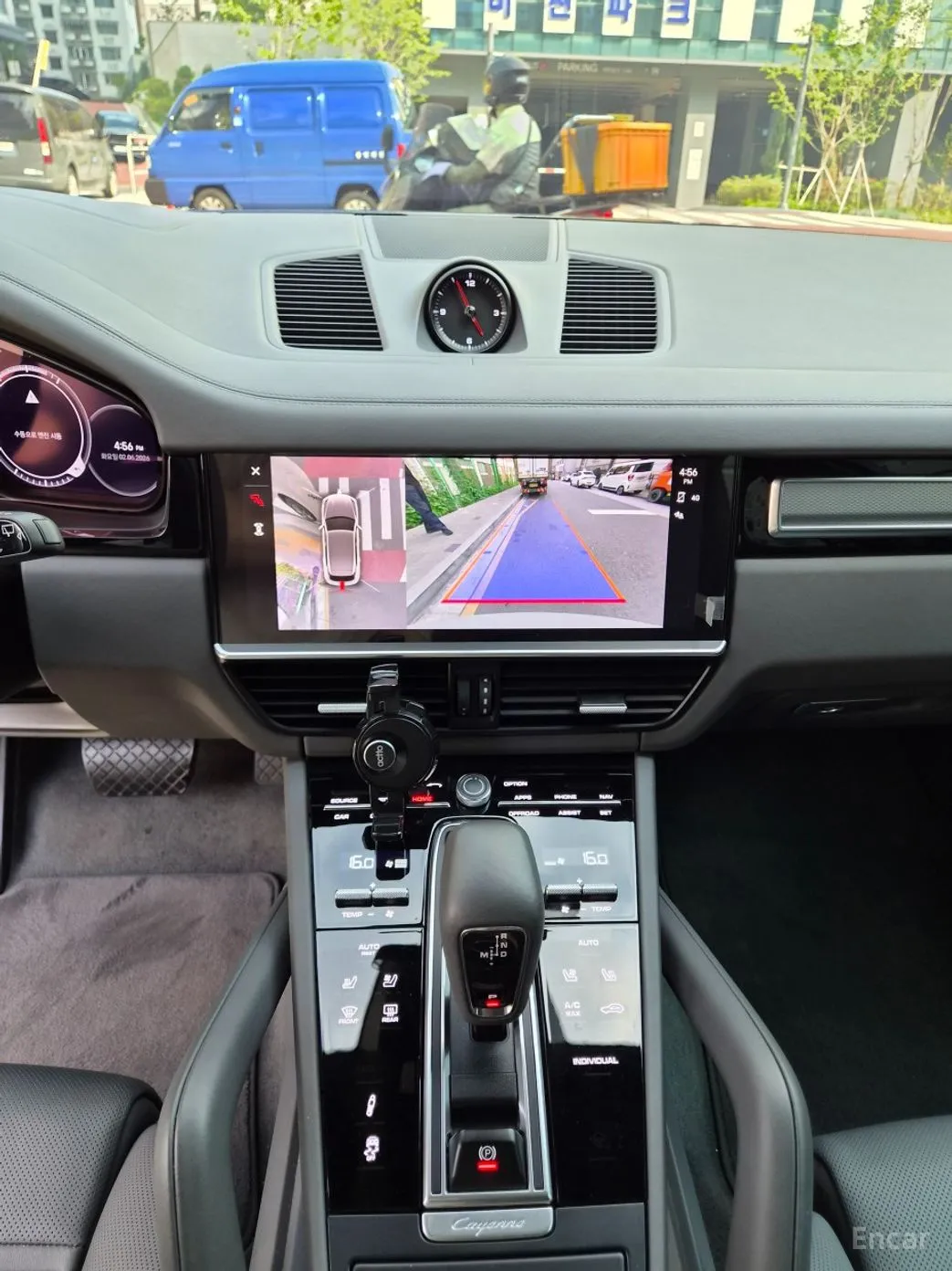 Porsche Cayenne (PO536) превью 17