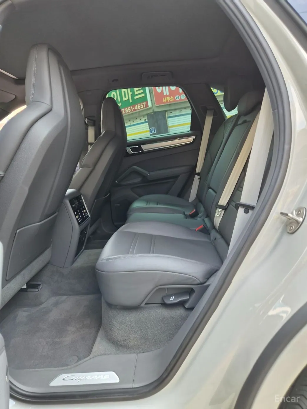 Porsche Cayenne (PO536) превью 7