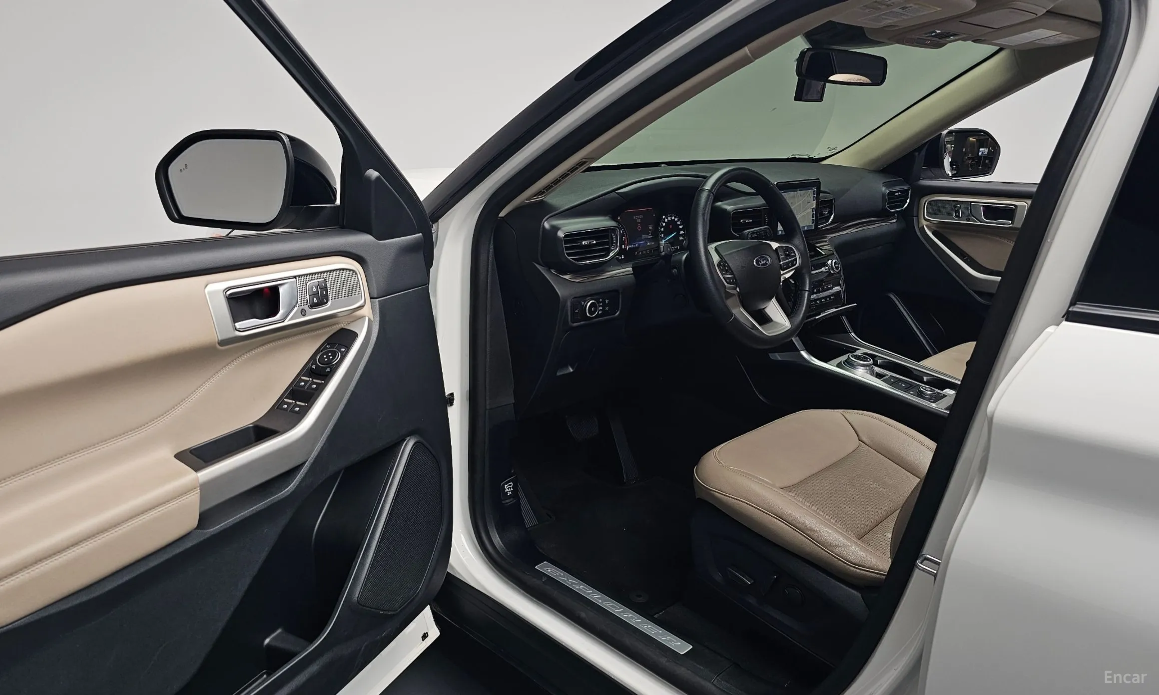 Ford Explorer 6th Generation превью 10